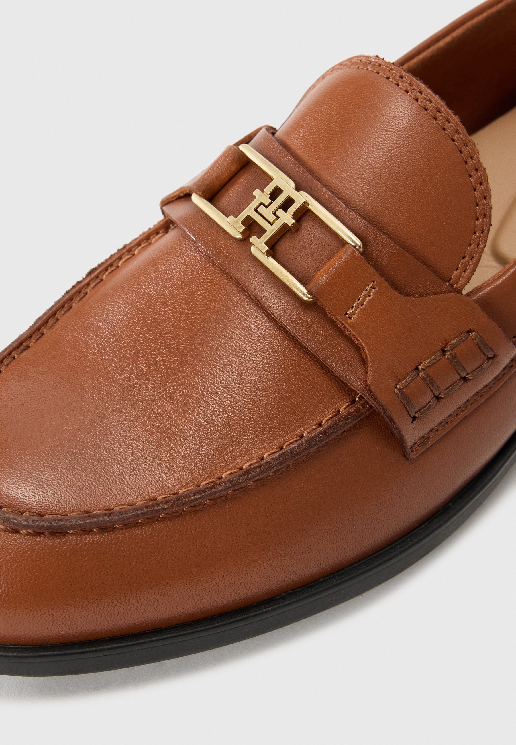 Tommy Hilfiger Slip-ons - φλοιός κανέλας
