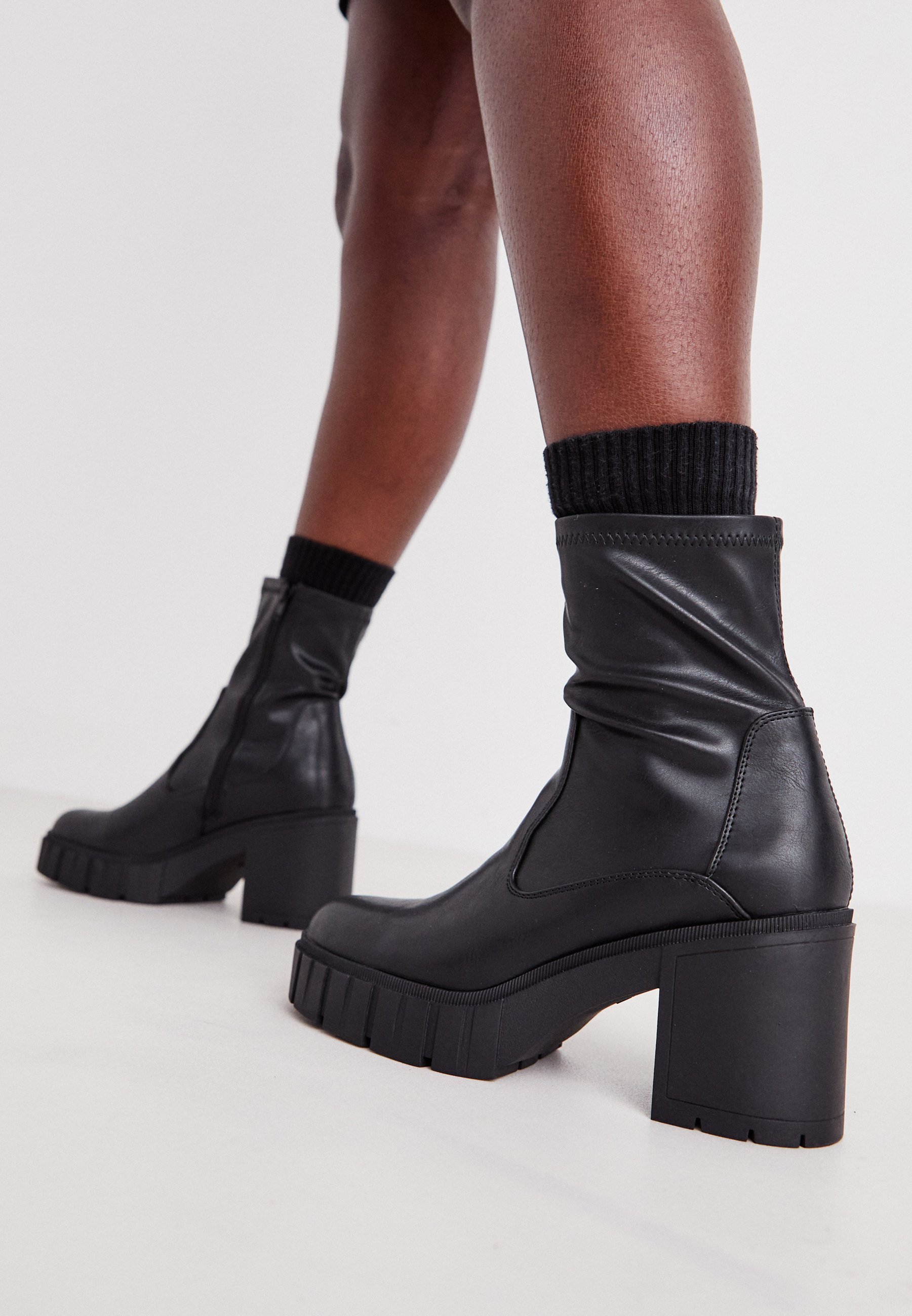 Even&Odd Stiefeletten mit hohem Absatz – schwarz