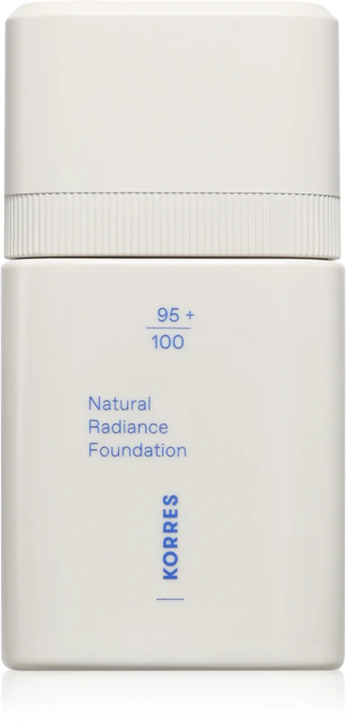 base Korres Natural Radiance proporciona um aspecto natural.
