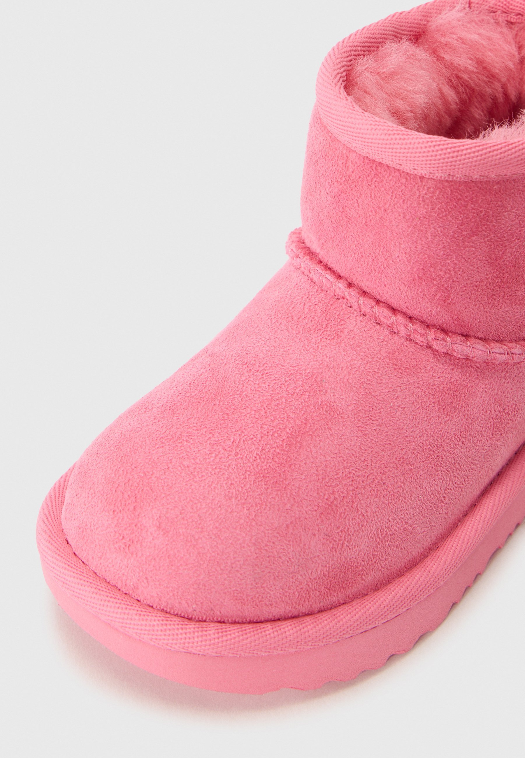UGG CLASSIC MINI II - Ghete clasice la gleznă - roz înflorit
