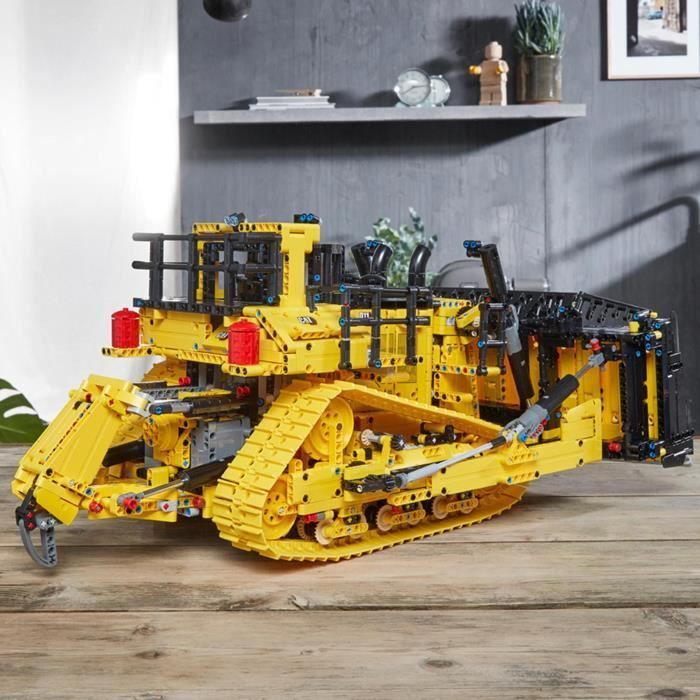 LEGO® 42131 Technic Bulldozer D11 Cat Vehículo de construcción interactivo con control remoto para adultos con aplicación