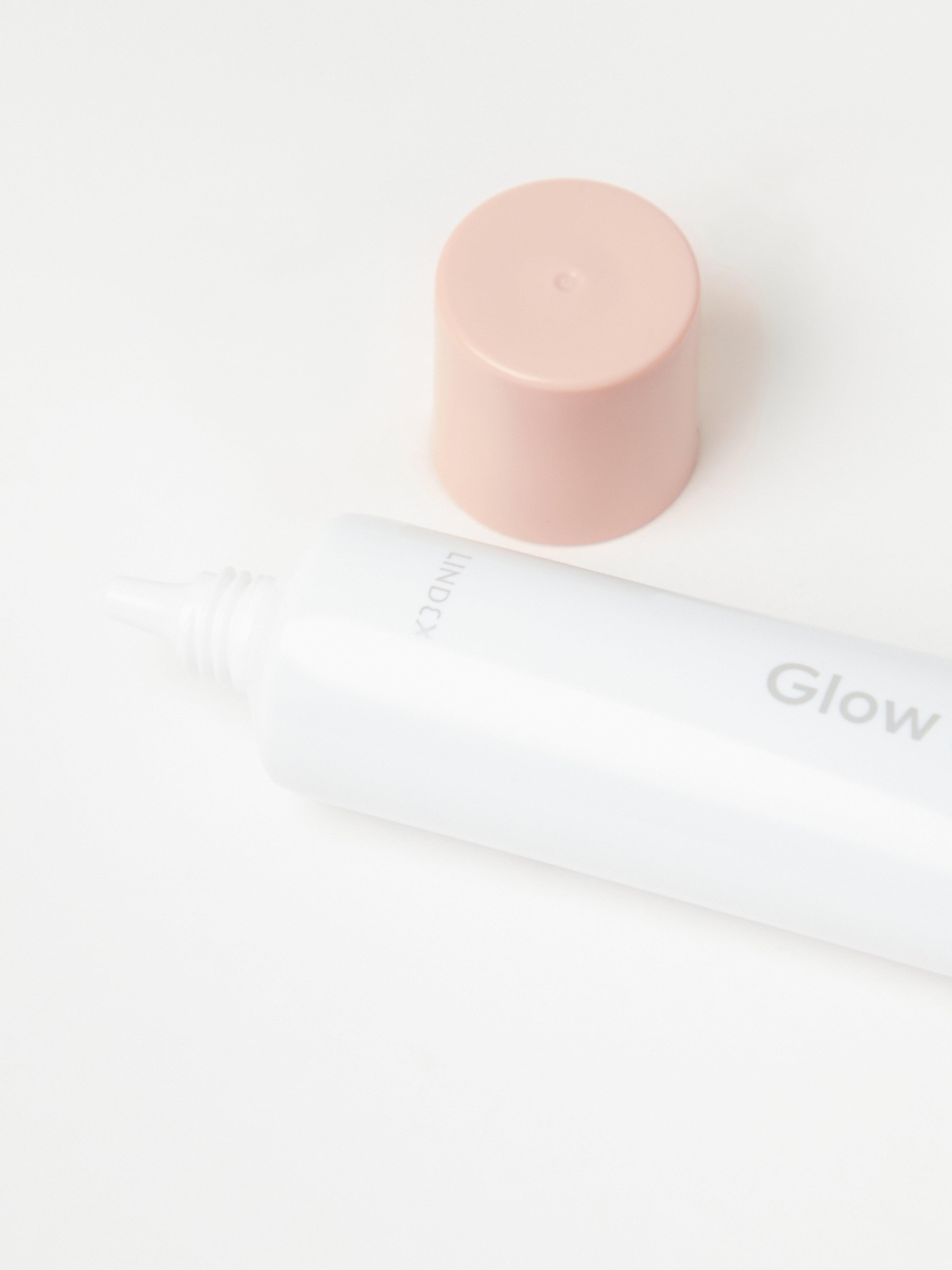 Tinte para la piel Lindex Beauty Glow 1 TINTE PARA LA PIEL CON LUMINACIÓN