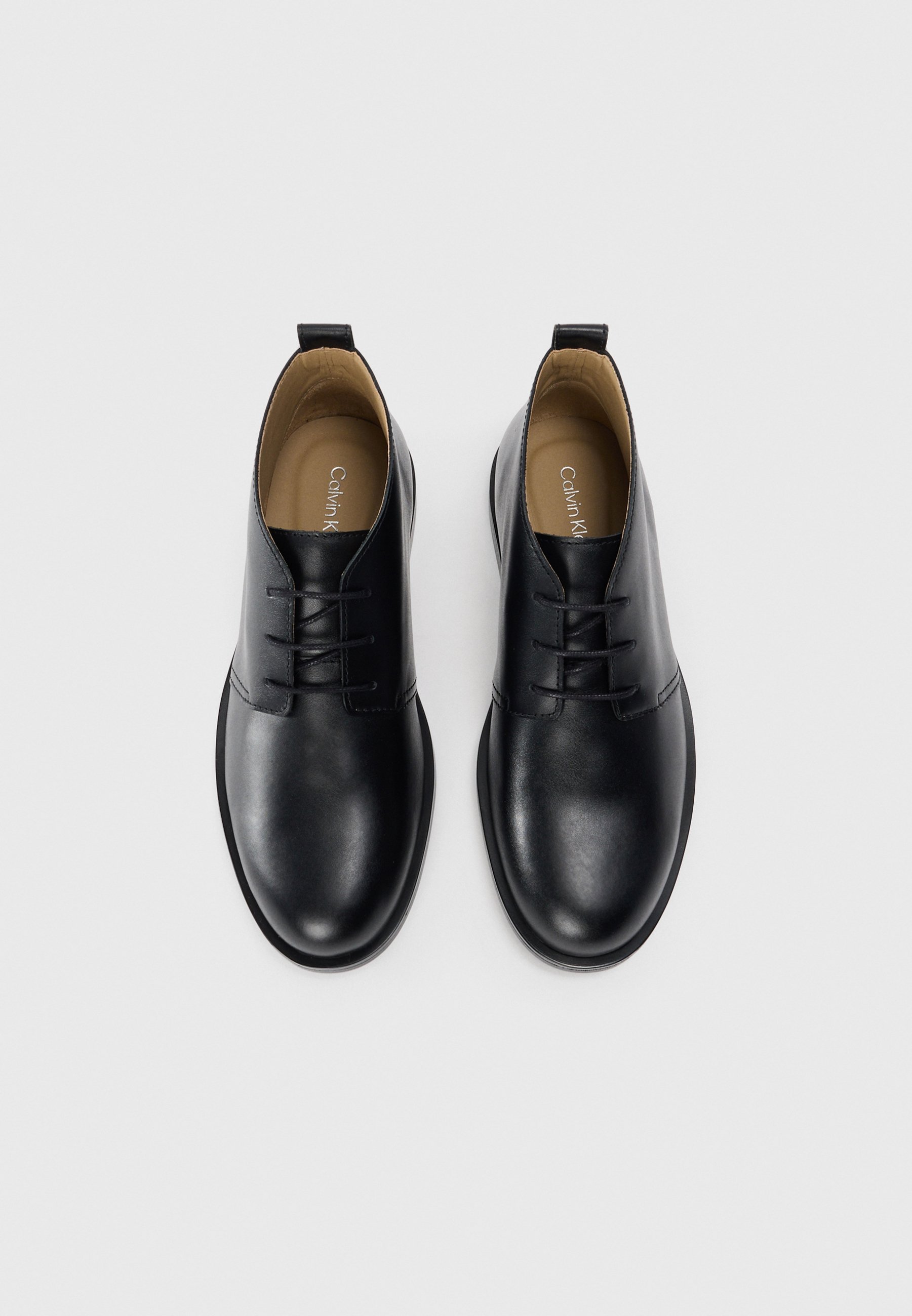 Bottines à lacets Calvin Klein - triple noir