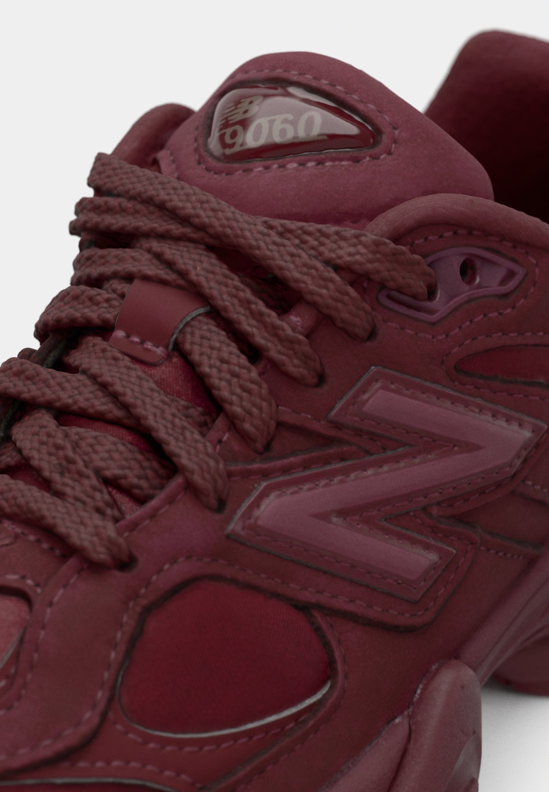 Tênis New Balance de cano baixo