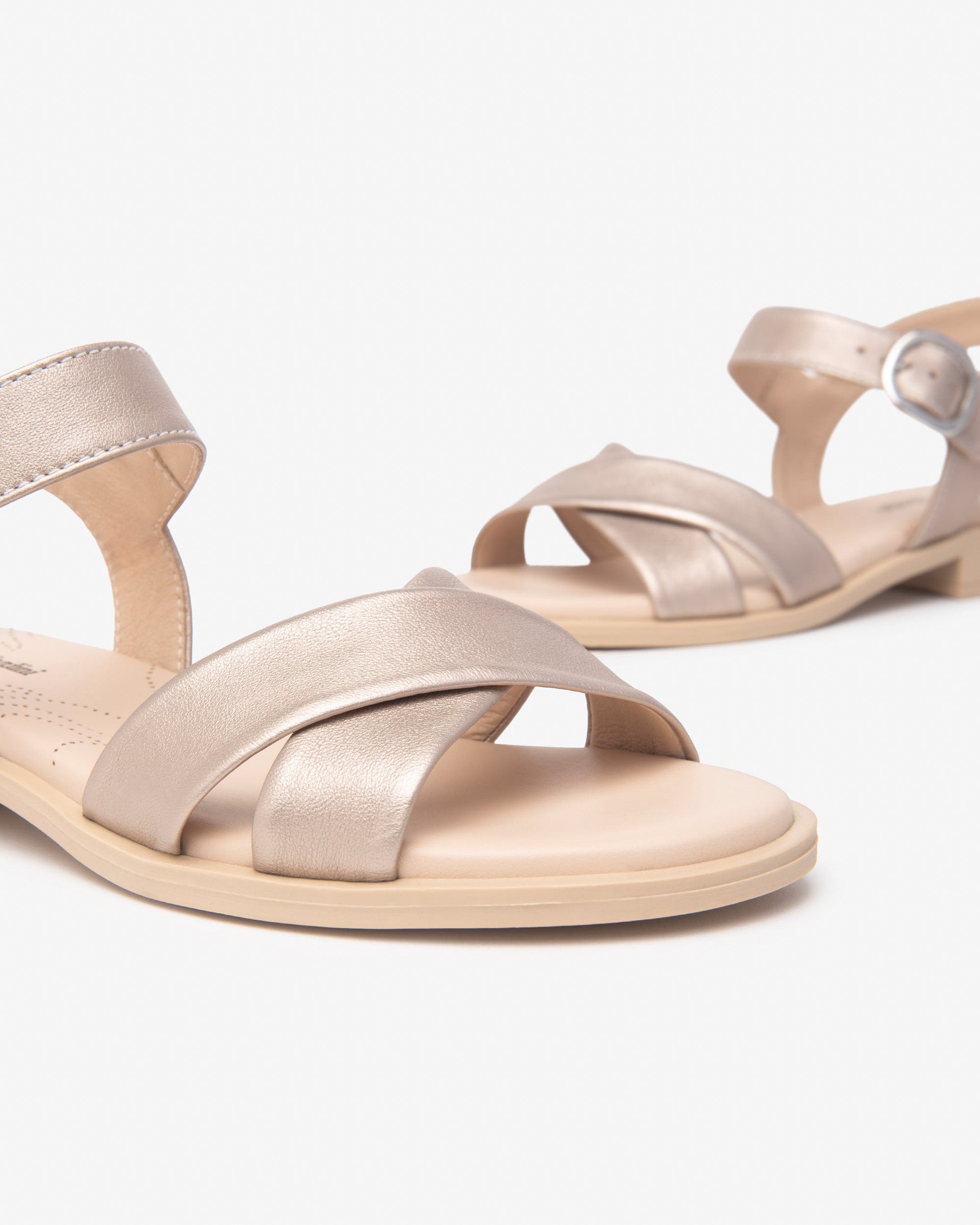  Damen-Ledersandalen