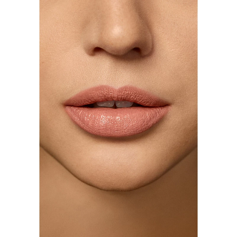 Rouge Essentiel Silky Crème ajakrúzs Nude Natural - Laura Mercier