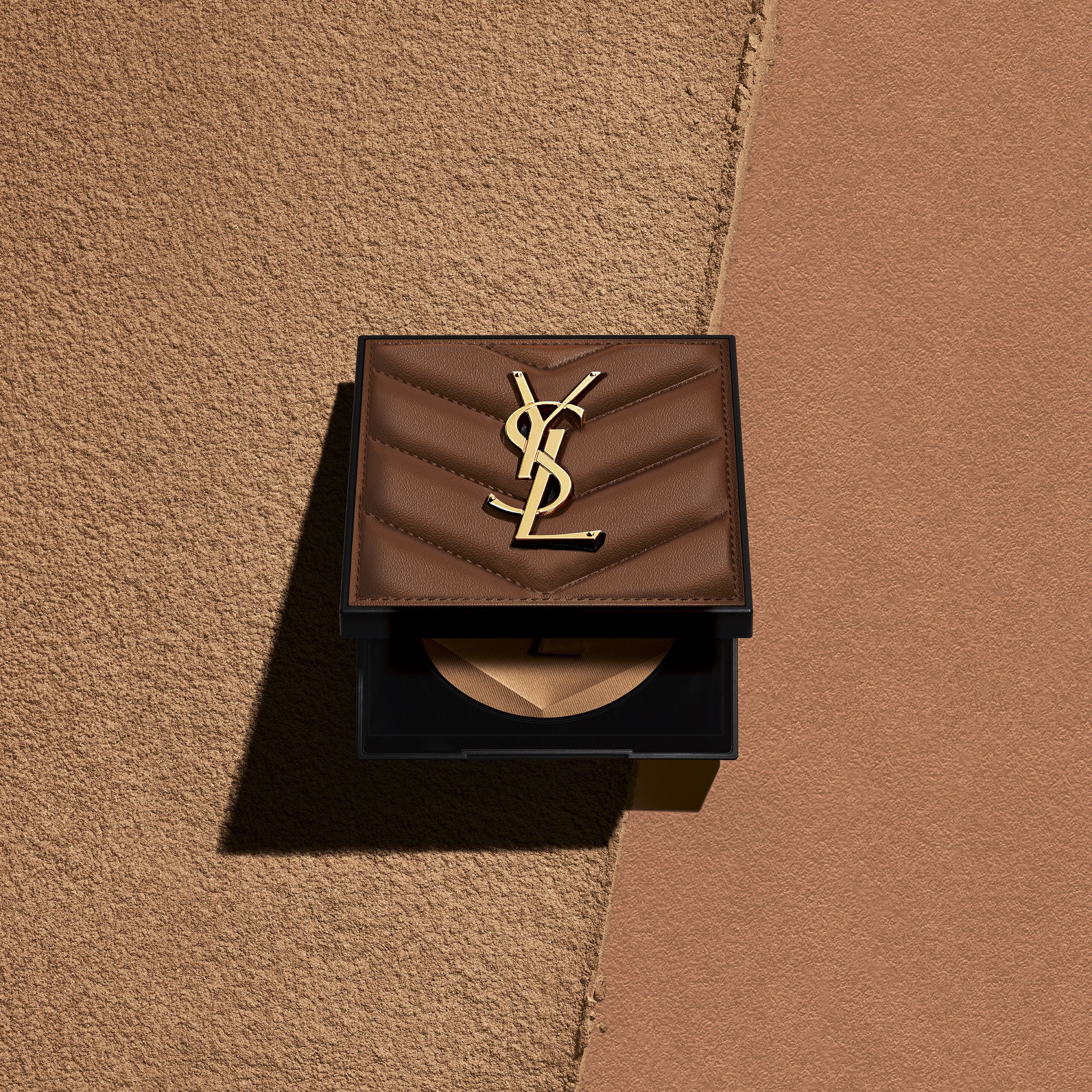 All Hours Hyper Bronze višenamjenski bronzer u prahu Luksuzni bronzeri