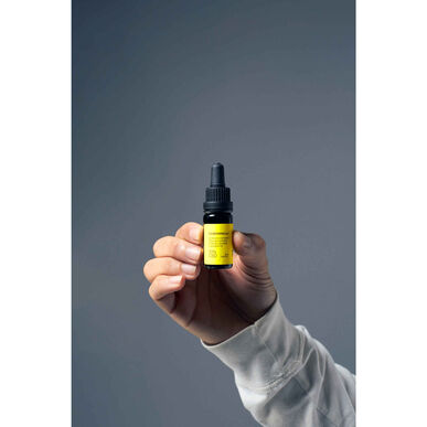 Beemine Lab Cannabis Oil 10% CBD Väsymyksen lievitysöljy, jossa 1000 mg CBD:tä 10 ml