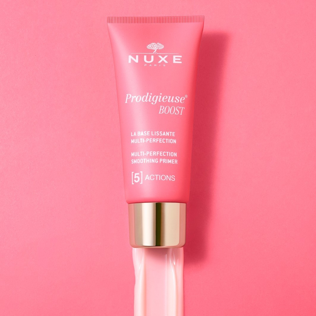 NUXE Primer Prodigieuse® Boost Multi-Perfection izlīdzinošais gruntējums – 30 ml
