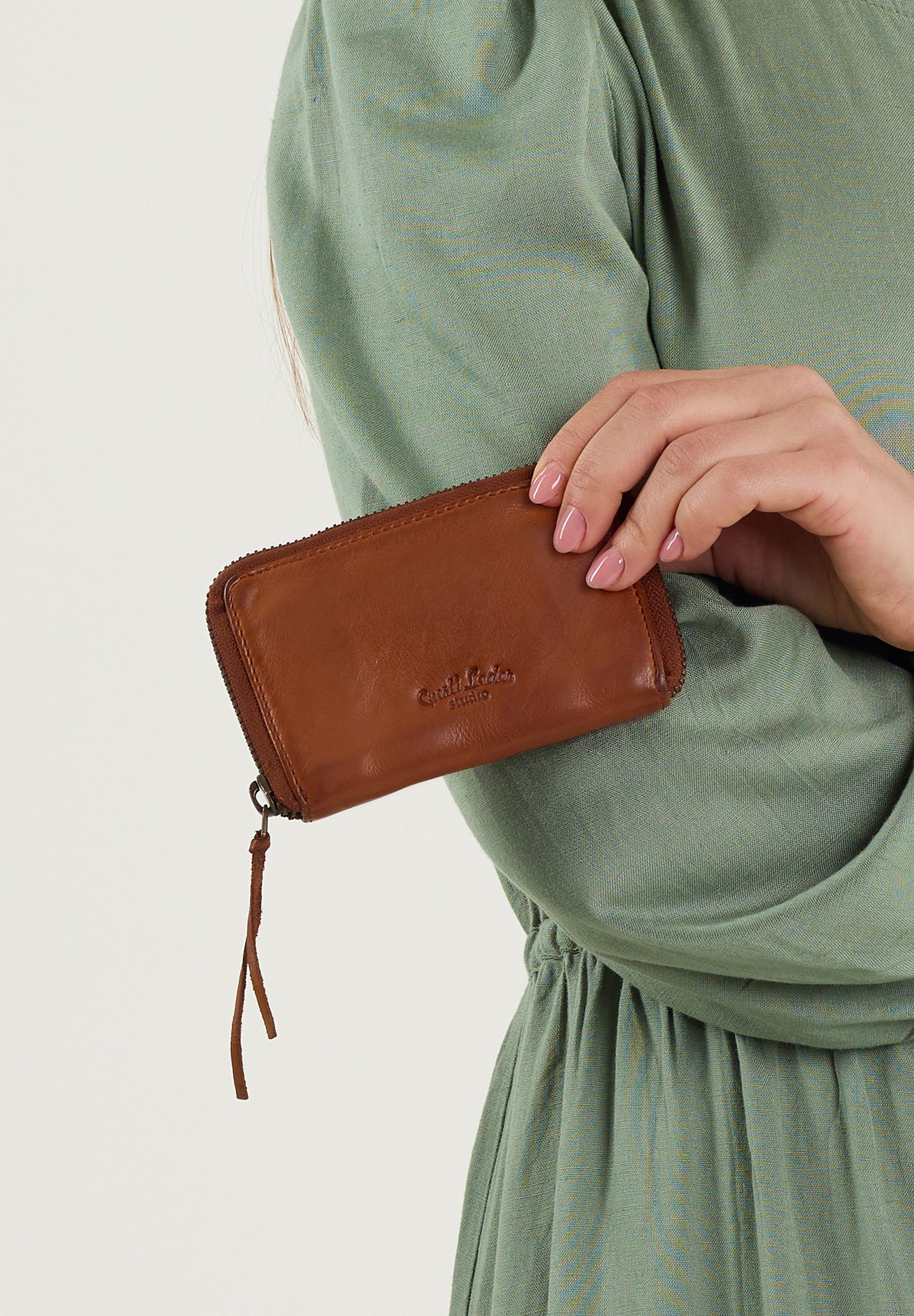 Gusti Leder AENNA - Portafoglio - cognac