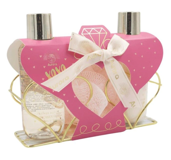 Aurora Xoxo White Tea zestaw prezentowy żel pod prysznic 150 ml   balsam 150 ml   gąbka pod prysznic