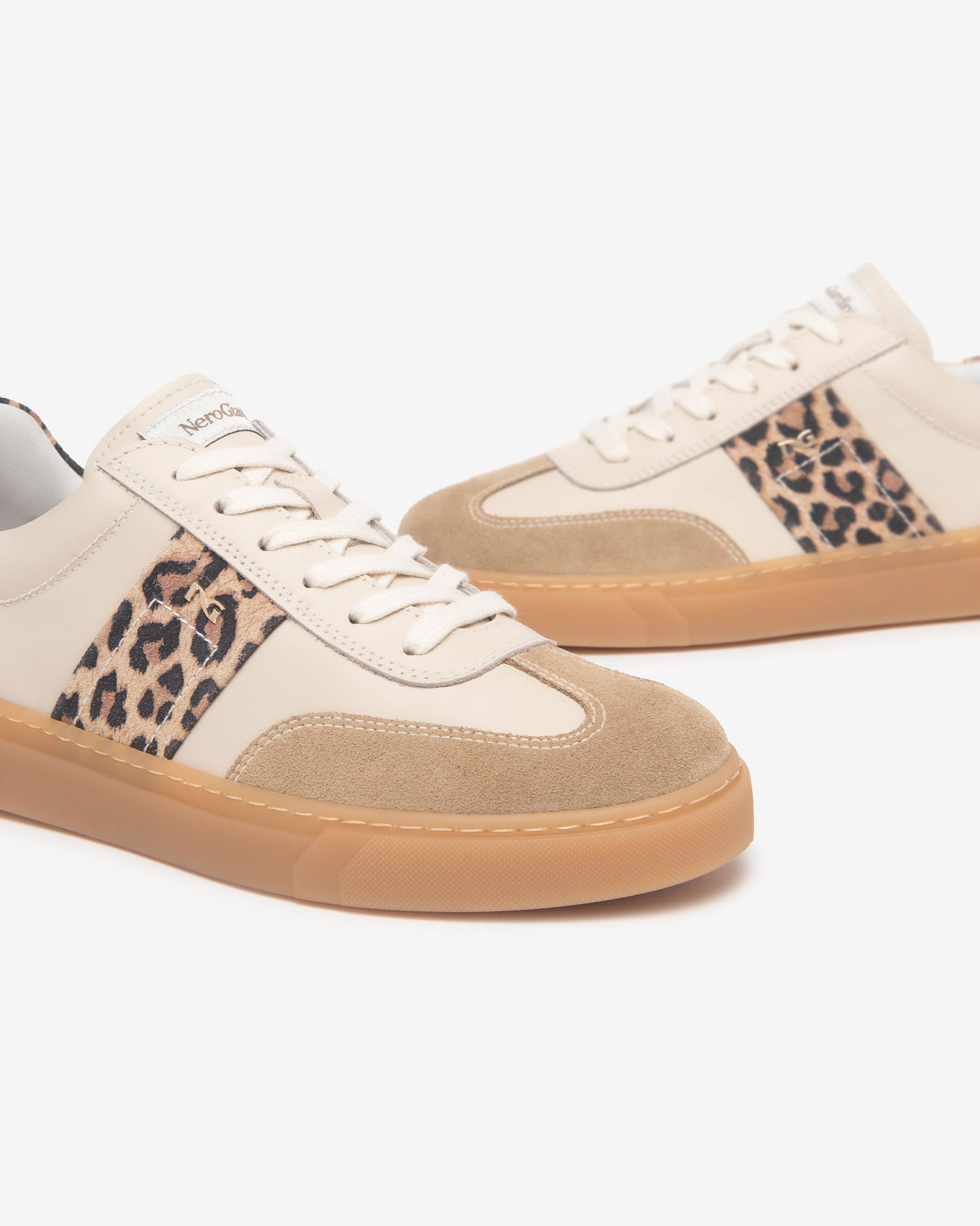  Damen-Sneaker aus Leder, Wildleder und Funktionsmaterialien