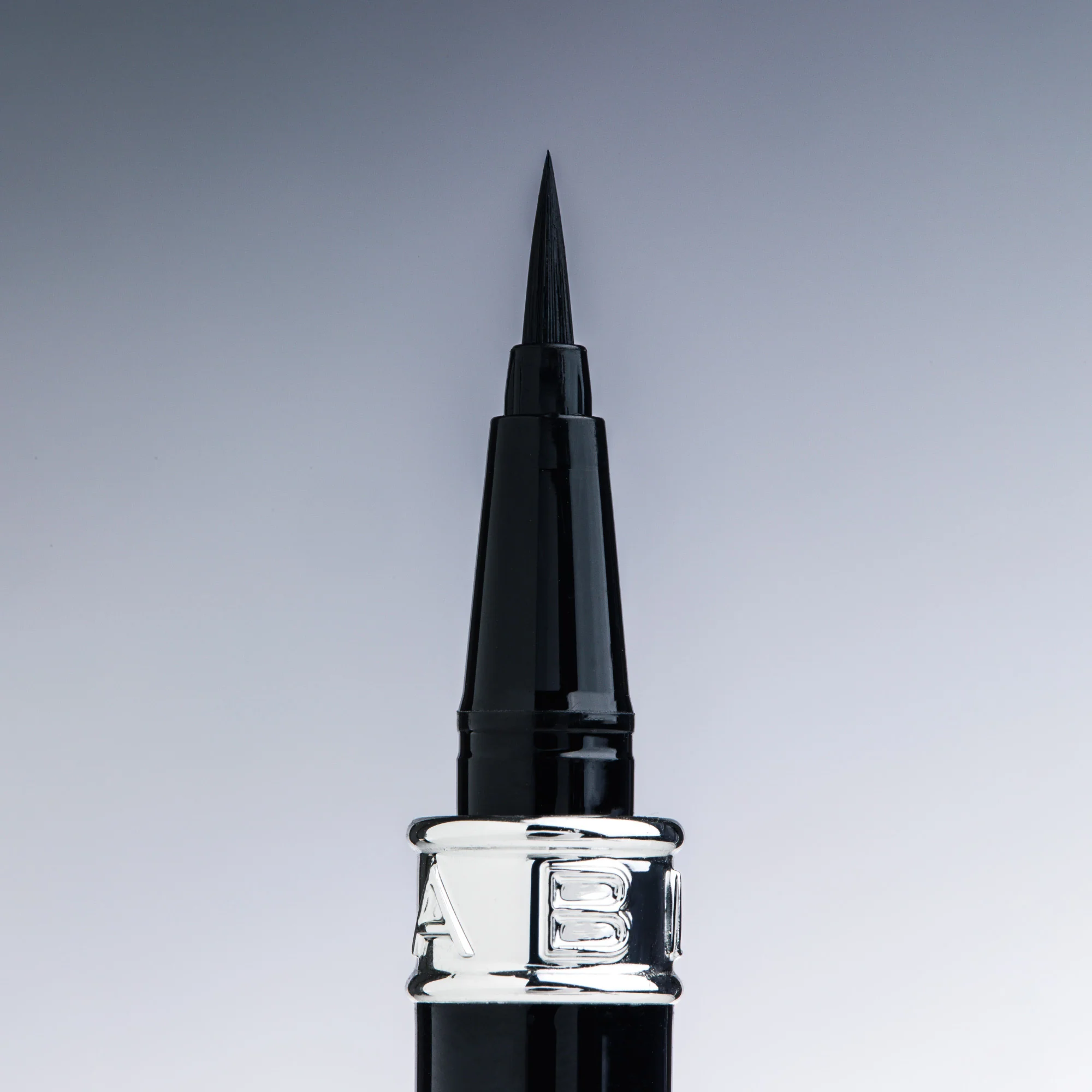Occhi True Signature Eyeliner - Eyeliner