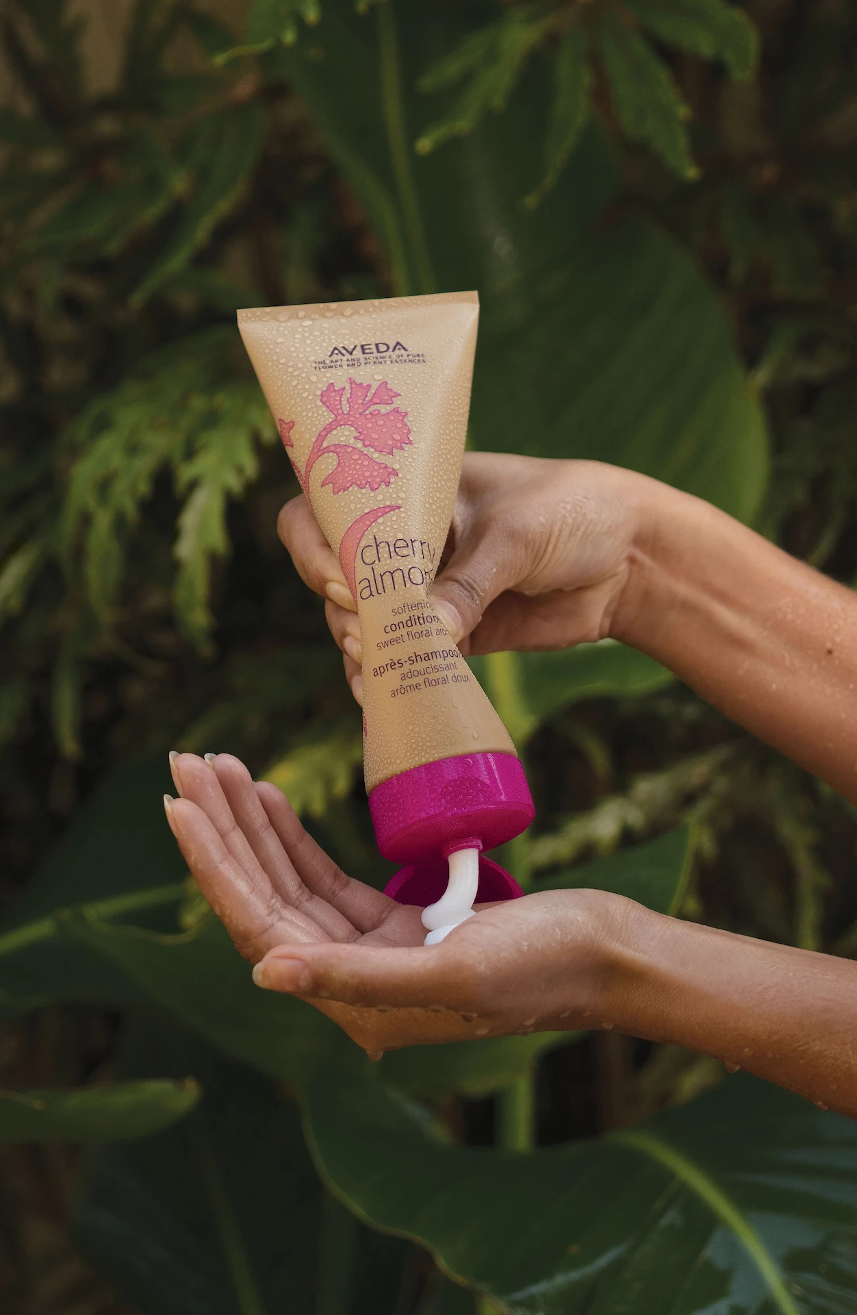Cseresznye-mandula lágyító balzsam 200 ml - Aveda