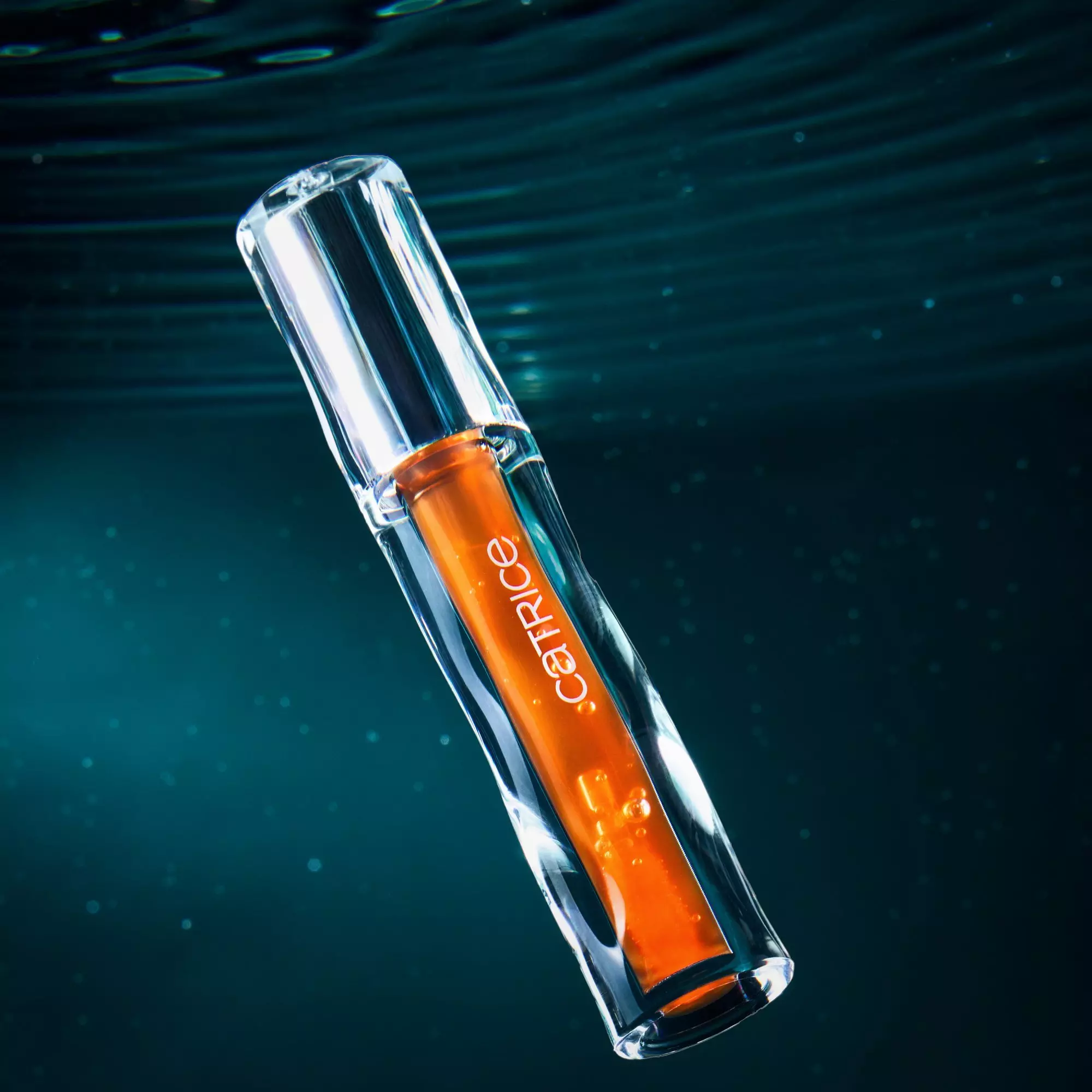 Underwater Secrets lūpu spīdums Lūpu spīdumi un lūpu spīdumi