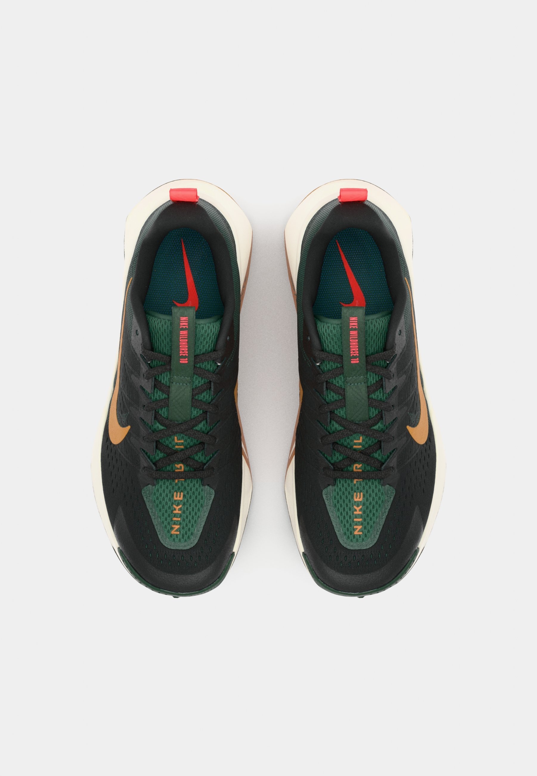 Nike Performance REACTX WILDHORSE 10 - Trailrunningschoenen - zwart/woestijnoker/dennenhout/felrood/zeilgroen