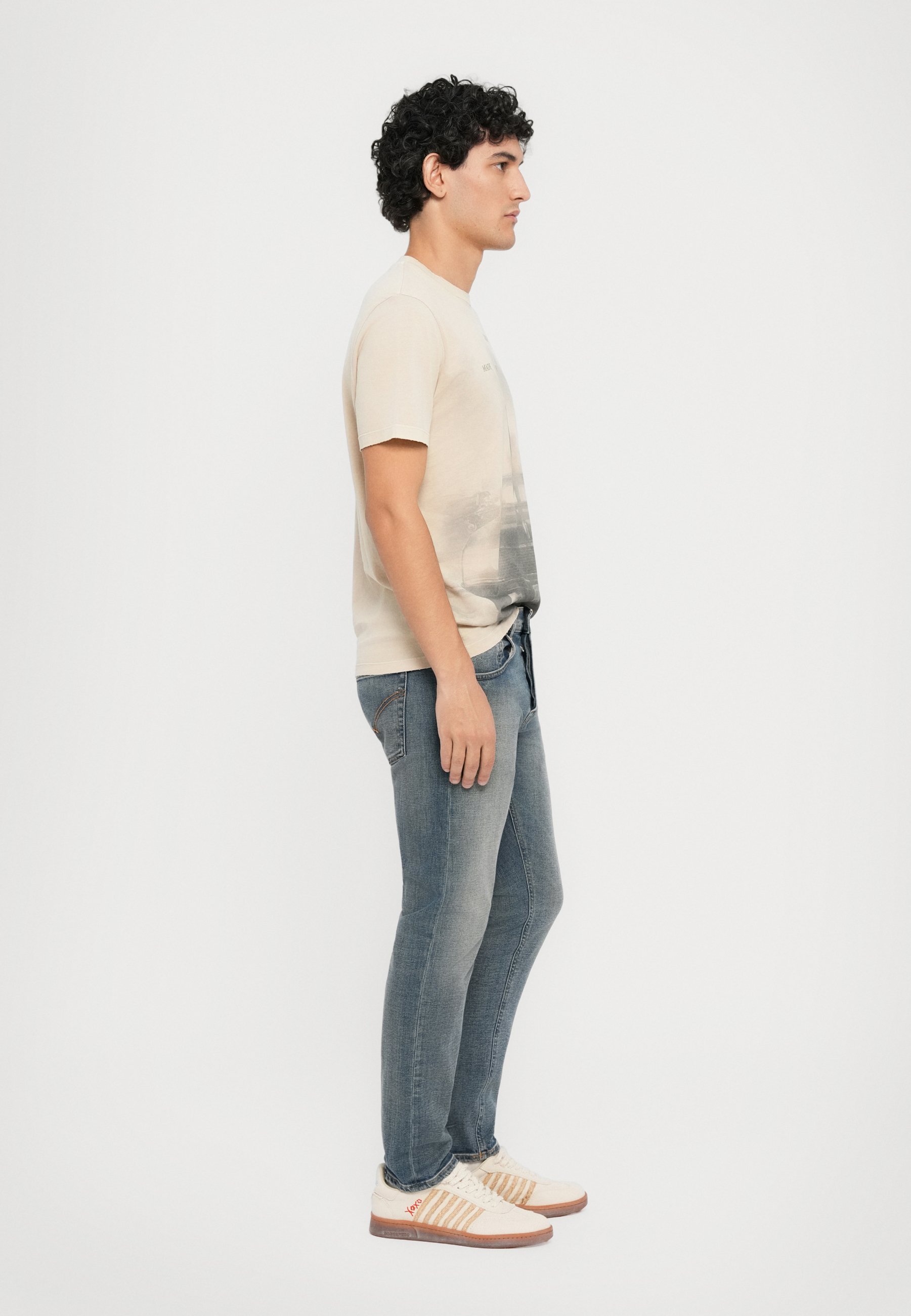 Dondup DIAN POCKETS SLIM CARROT FIT BOTTOM OPENING - Jeans dalla vestibilità affusolata - lavaggio azzurro chiaro