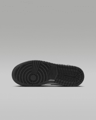 Air Jordan 1 Mid Older Kids' Shoes