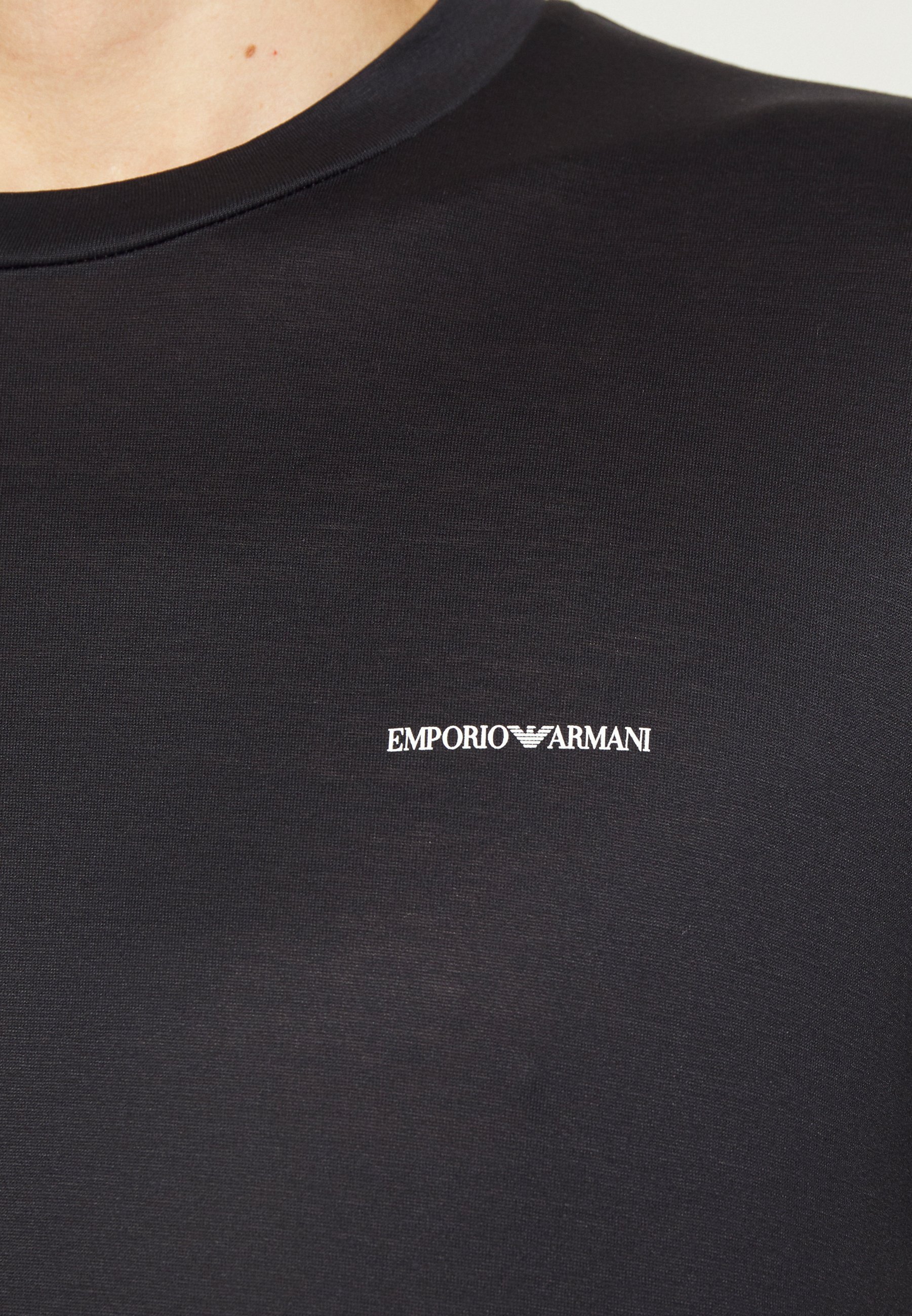 Tričko Emporio Armani Basic - modro-námořnická modř