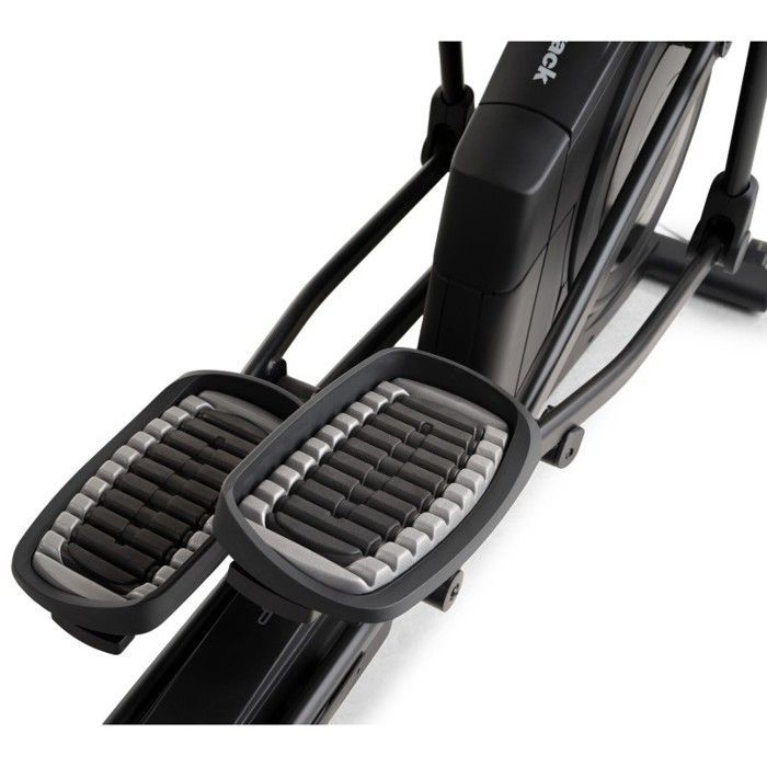 AirGlide LE elliptical trainer / 22 resistance levels