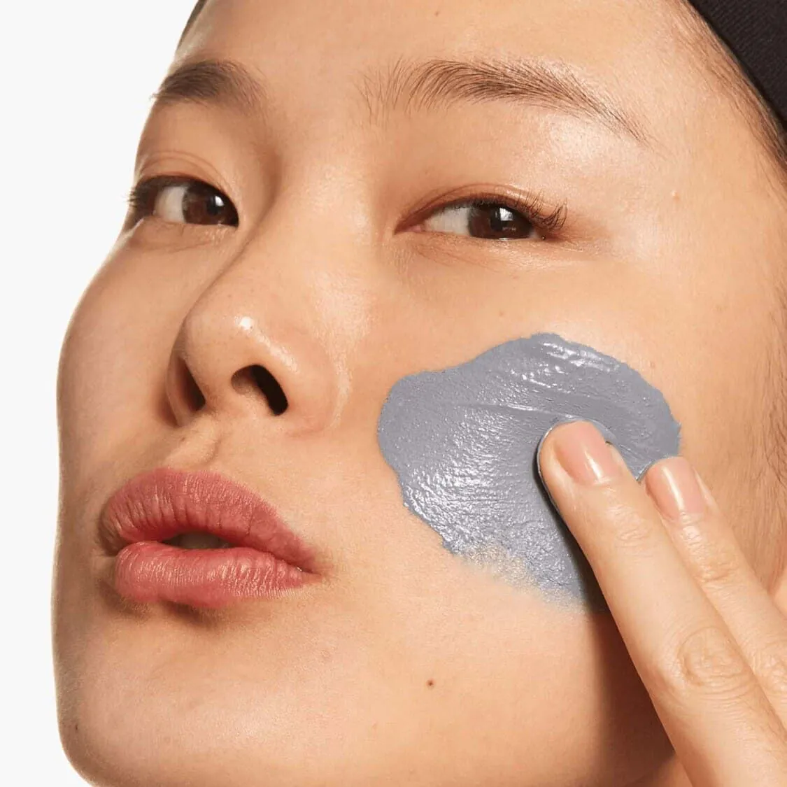 Clinique All About Clean Charcoal Clay Mask + Scrub Maska-peeling do twarzy