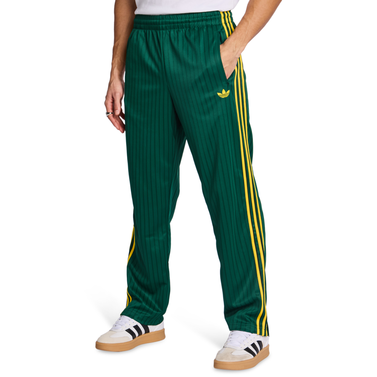 adidas Firebird Loose Pinstripes -shortsit