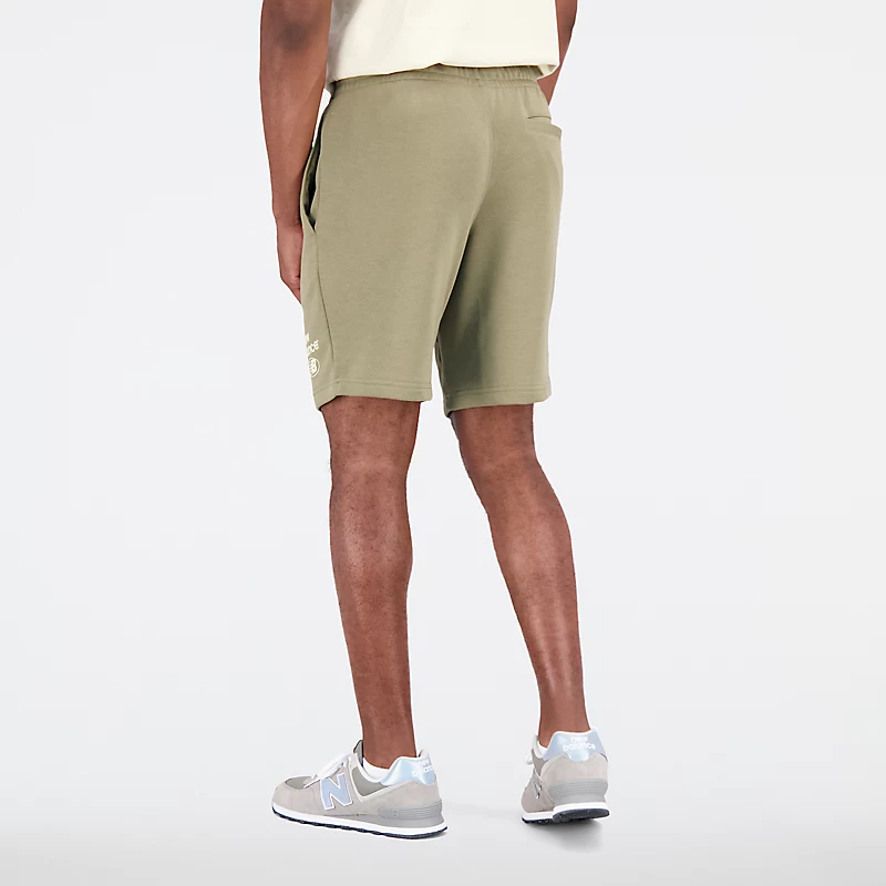 Męskie krótkie spodenki Essentials Reimagined French Terry - COVERT GREEN