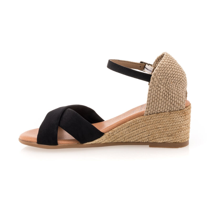 Dámske čierne espadrilky s lanovou podrážkou