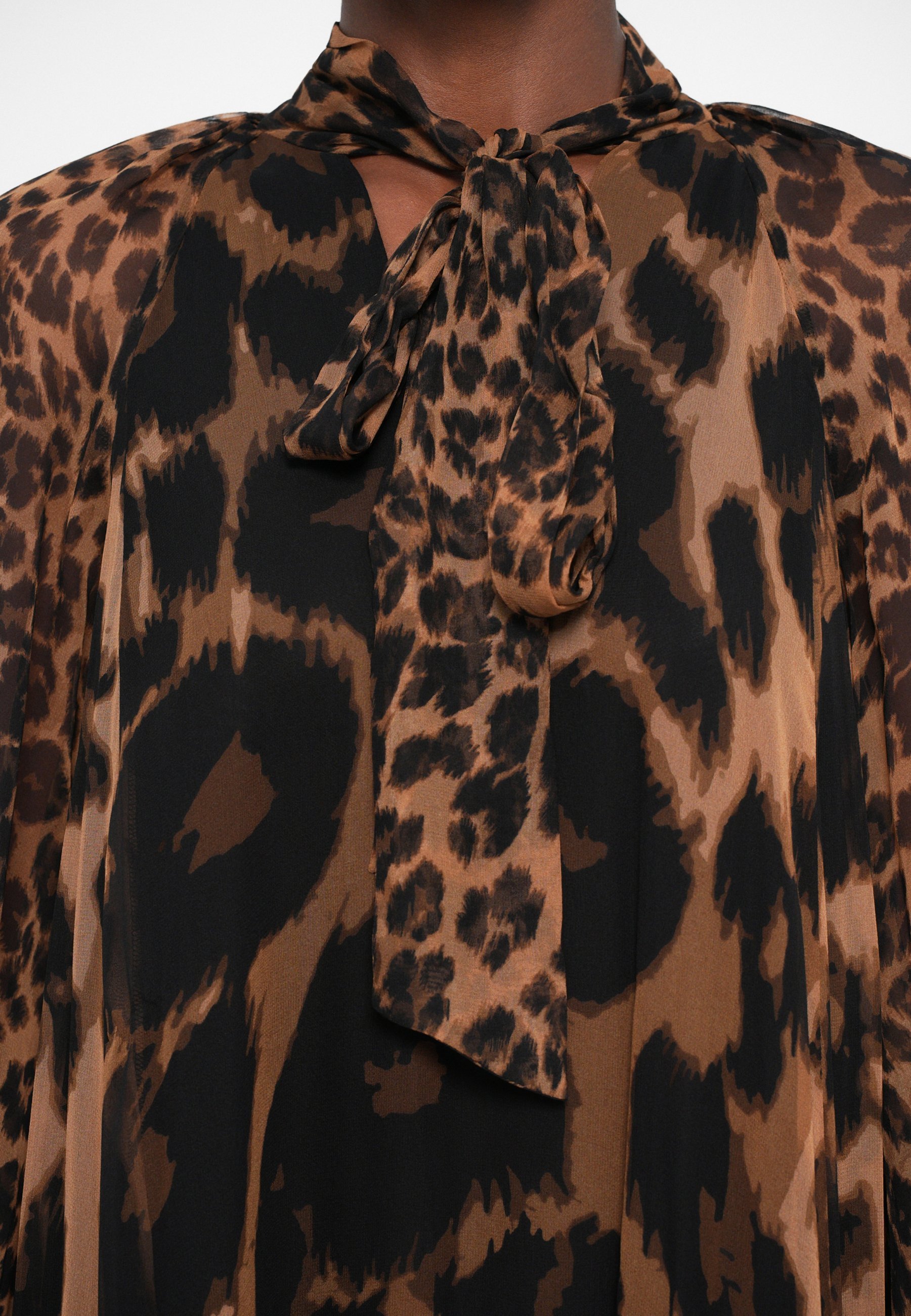 Abito lungo Diane von Furstenberg NADINE - leopardo delle nevi/big tobacco