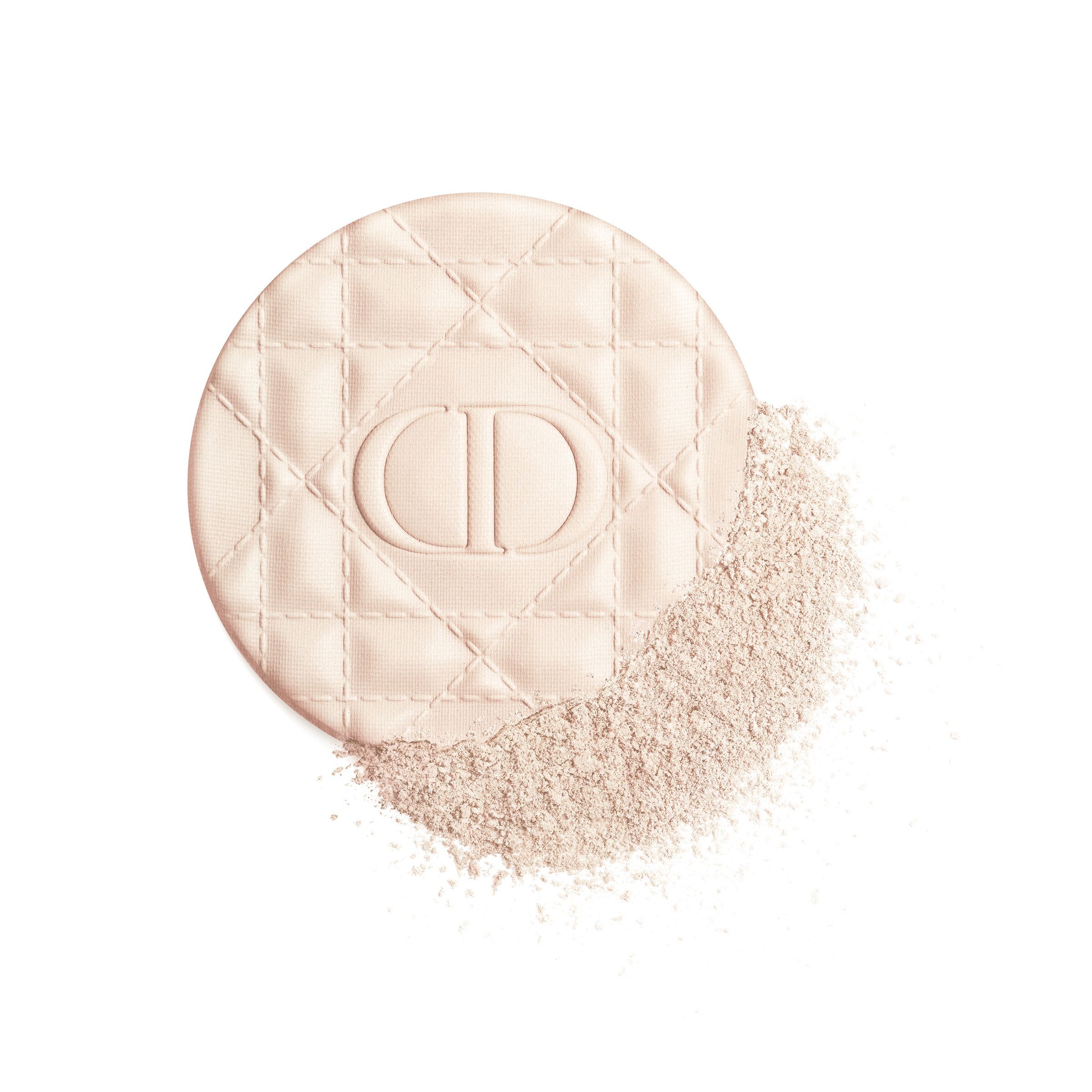 Fixačný púder Forever Nude Matte s filtrom Luxusné fixačné spreje na make-up