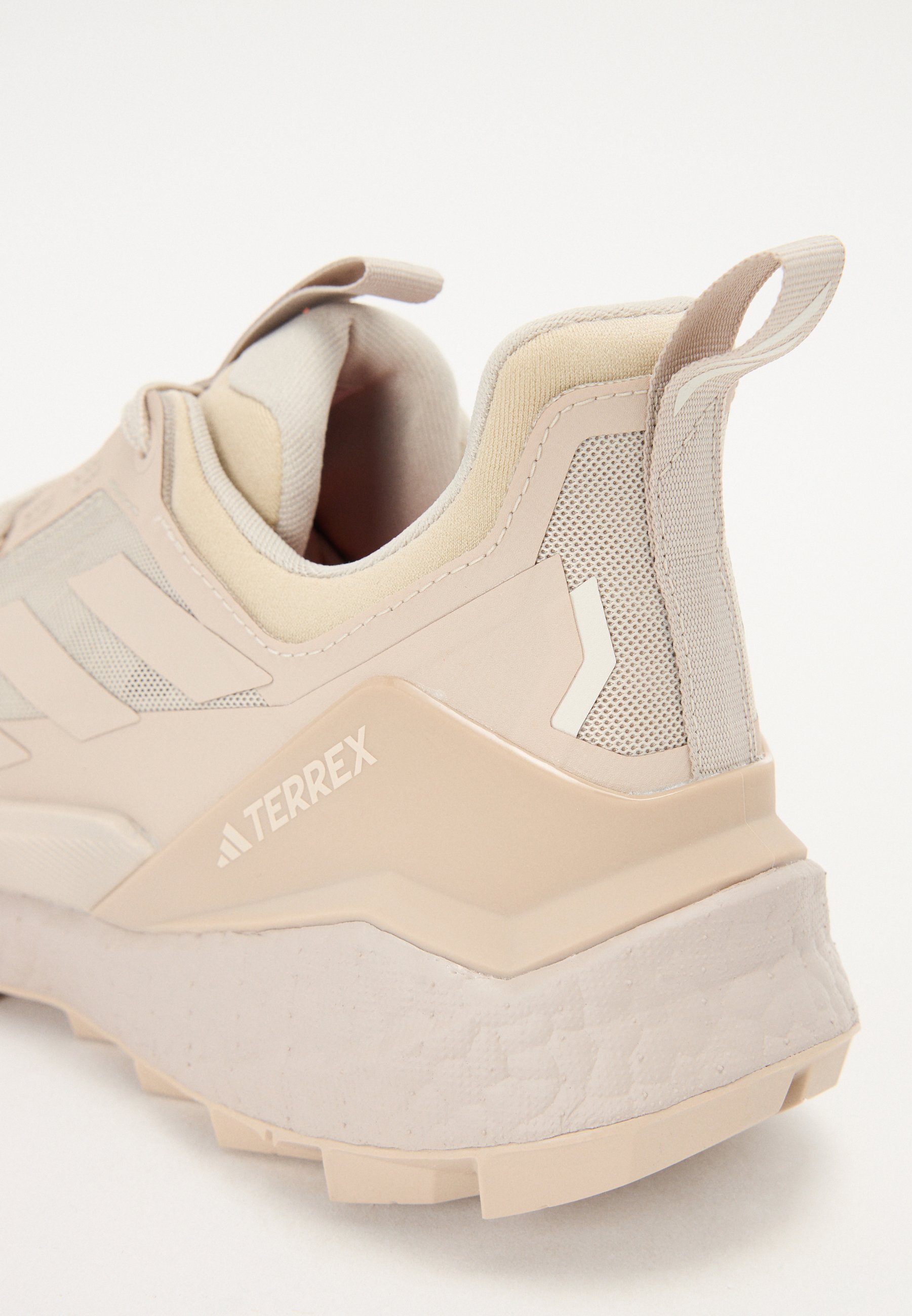 Adidas Terrex TERREX FREE HIKER 2 - Scarpe da trekking - beige/allumina