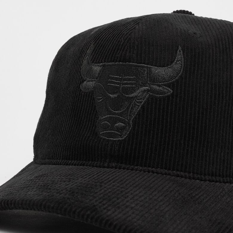 Camiseta de manga larga de 6 paneles con cordón de corona alta de la NBA, Chicago Bulls