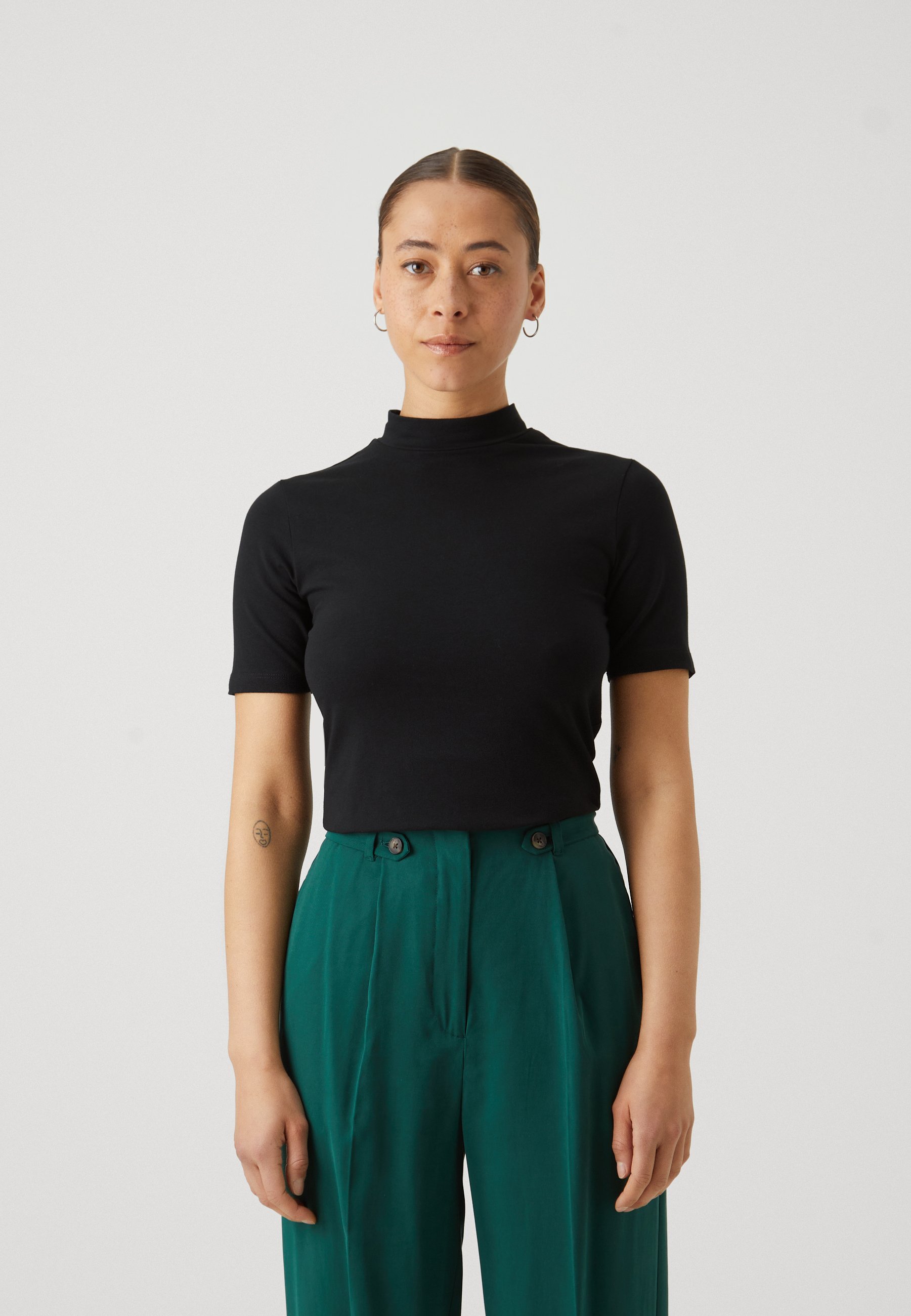 Even&Odd Petite 2-pack - Basic T-shirt - wit/zwart