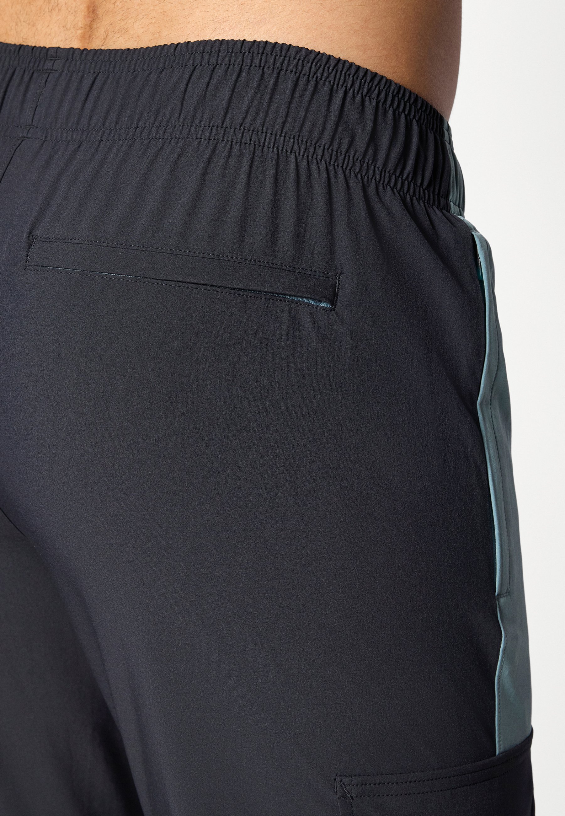 Under Armour UTILITY PANT - Trainingsbroek - zwart/jaspisblauw