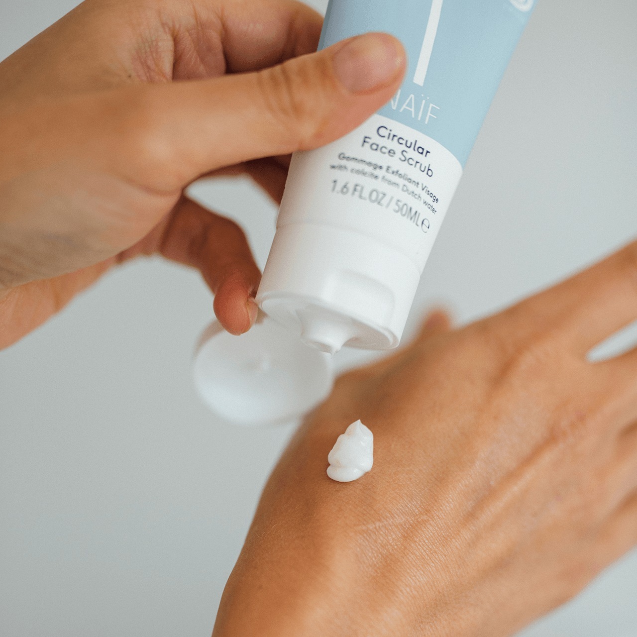 Naif piling za lice za čišćenje - 50 ml