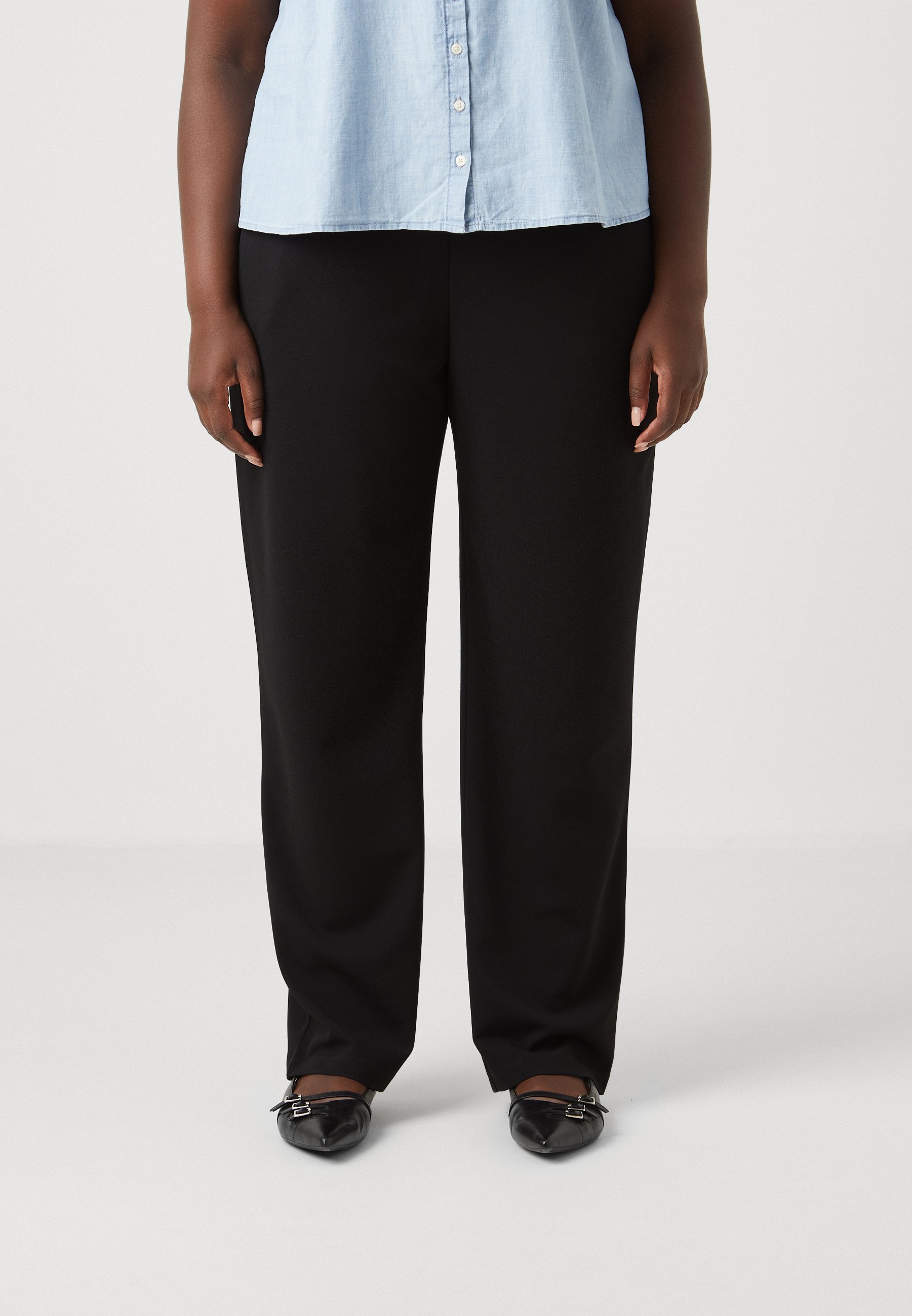 ALLEEN Carmakoma CARLAMA STRAIGHT - Broek - zwart