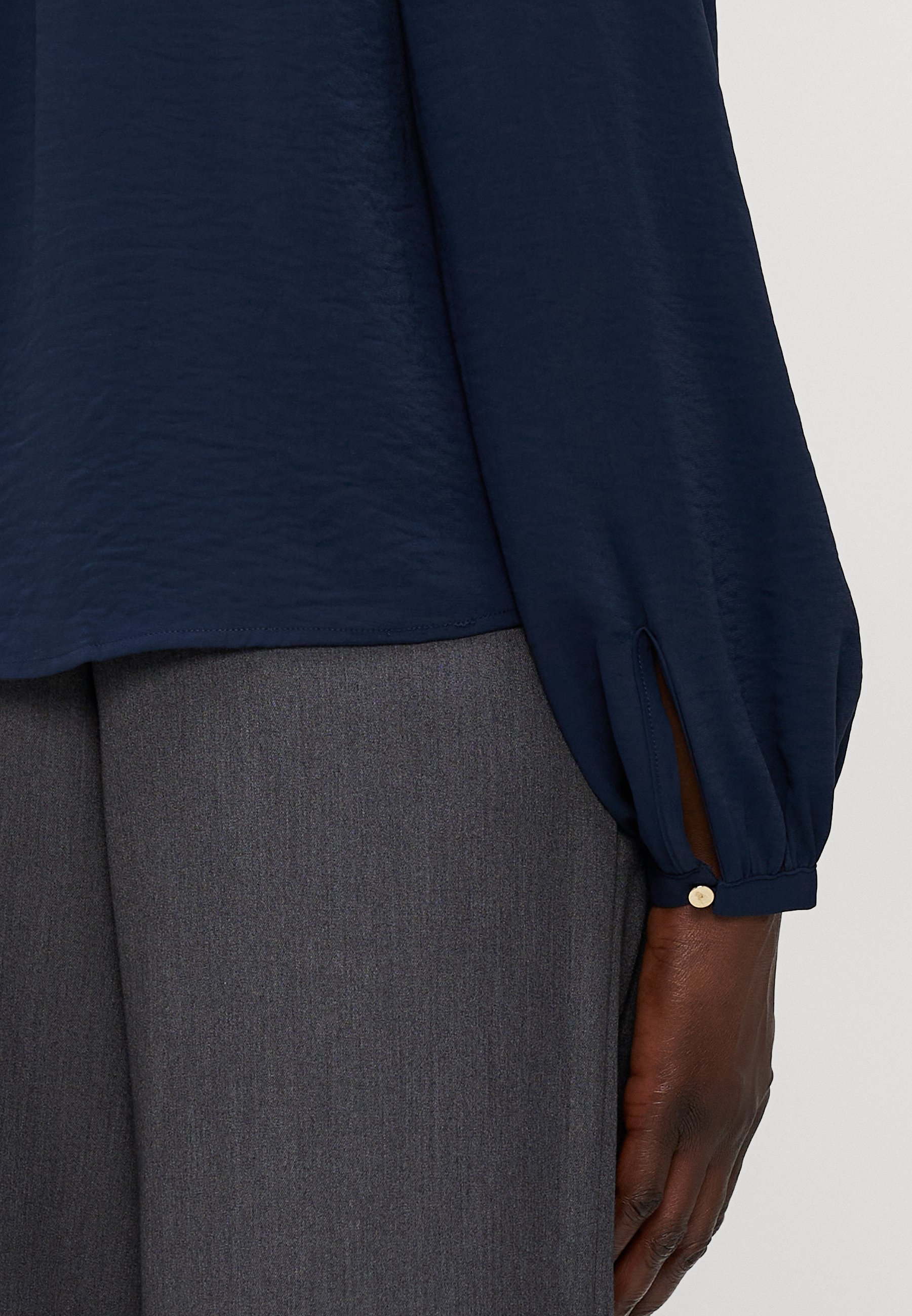 Vero Moda Tall VMANI FRILL - Blouse - marineblauw