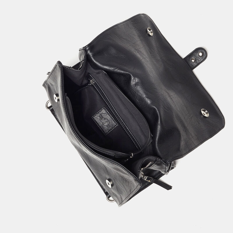 Borsa a mano con borchie e catena