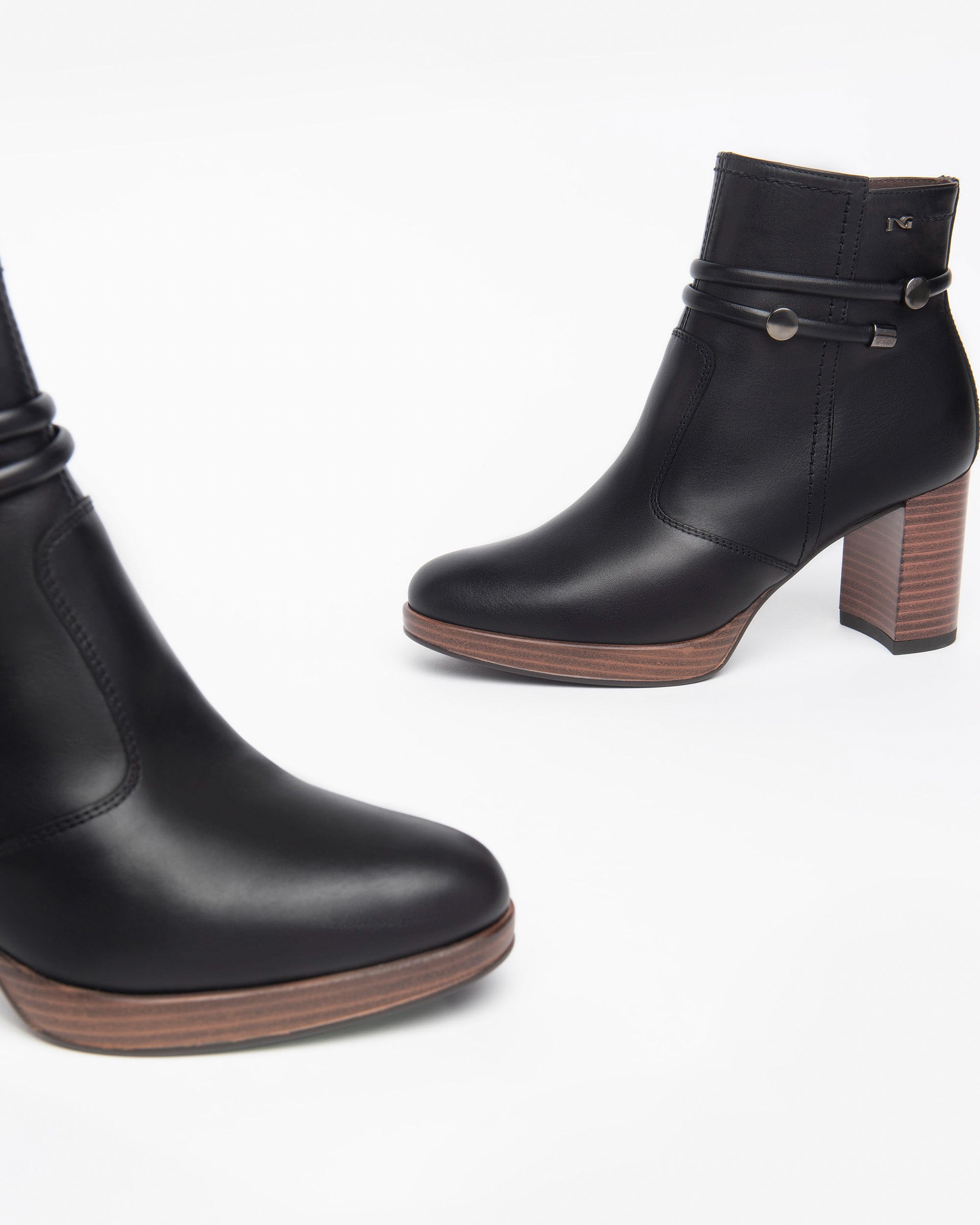  Damen-Ankle-Boots aus Leder