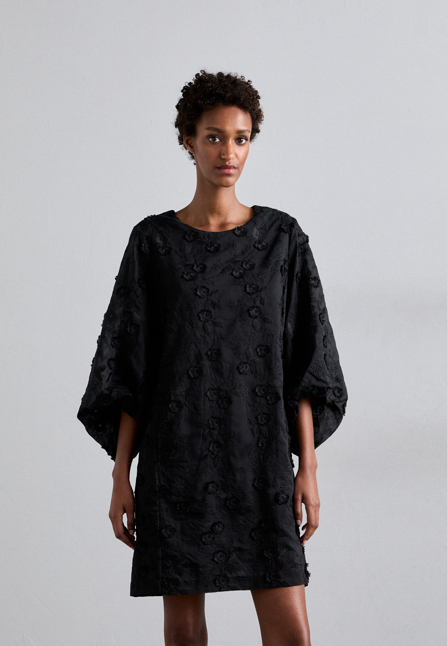 MUNTHE PANSI - Rochie de zi - neagra