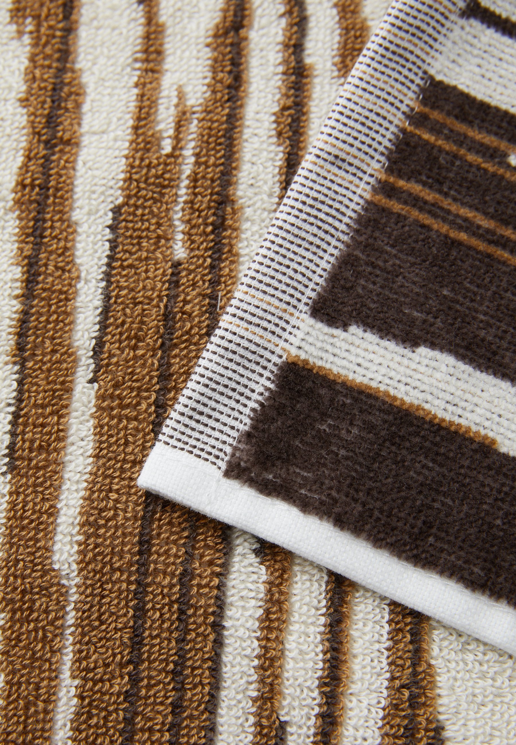 Missoni vonios rankšluosčiai