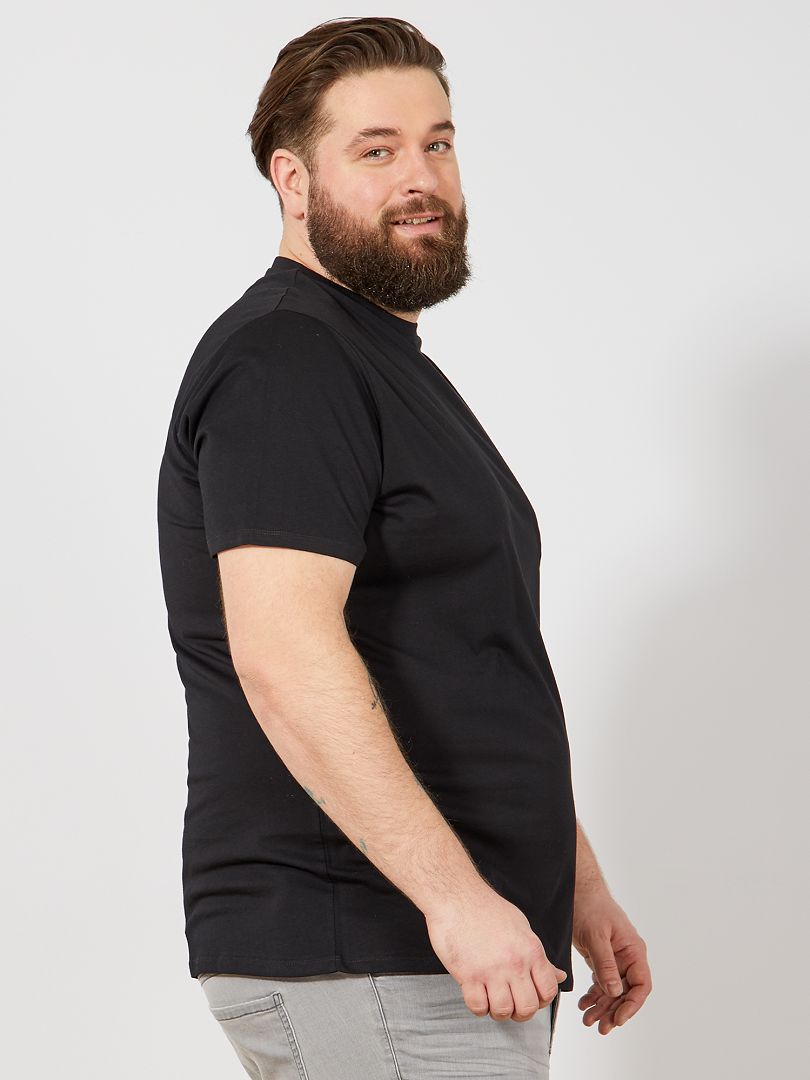Camiseta 100% algodão - Preta