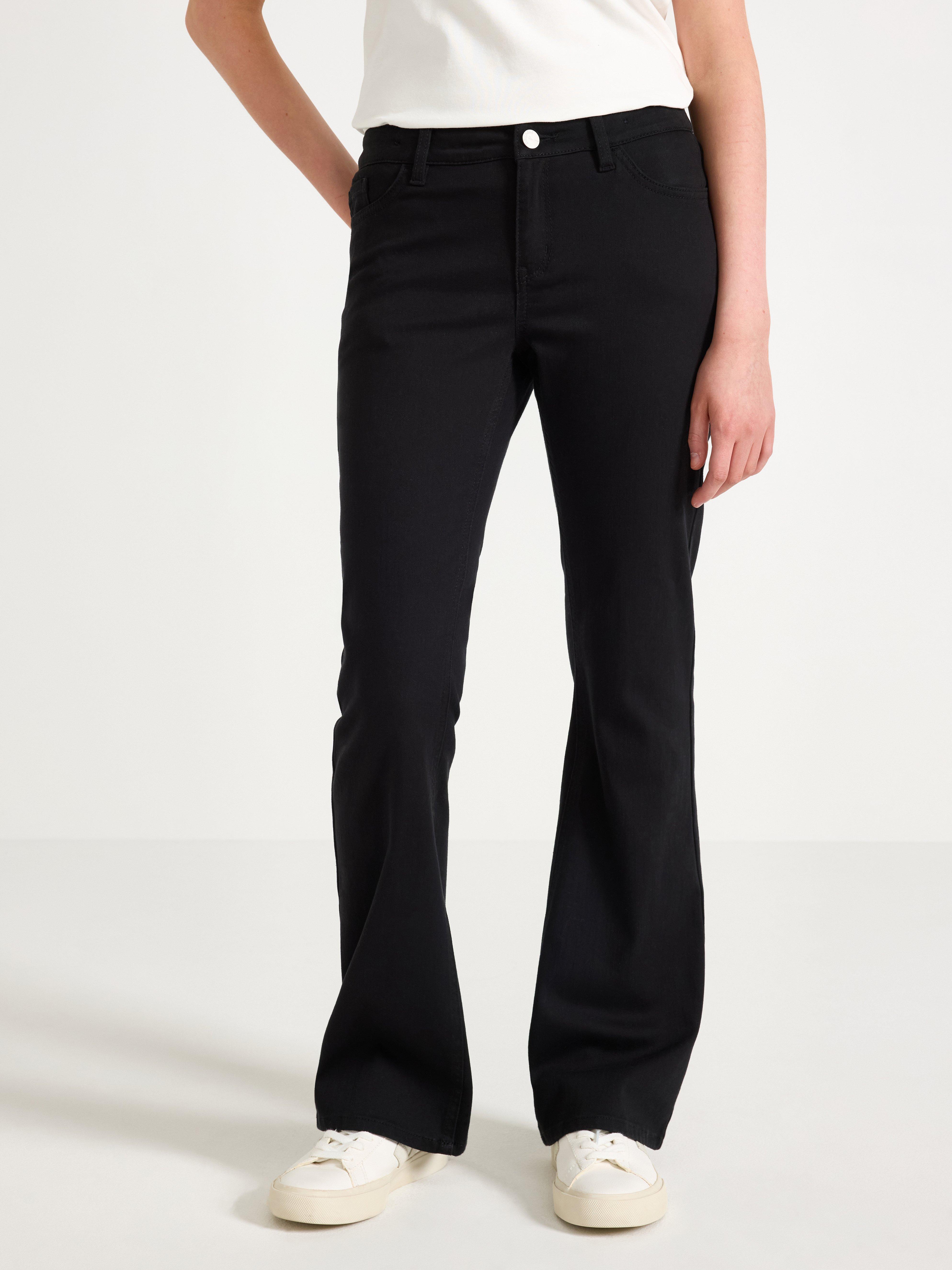 Pantalones vaqueros acampanados FREJA, súper elásticos, cintura normal, color negro.