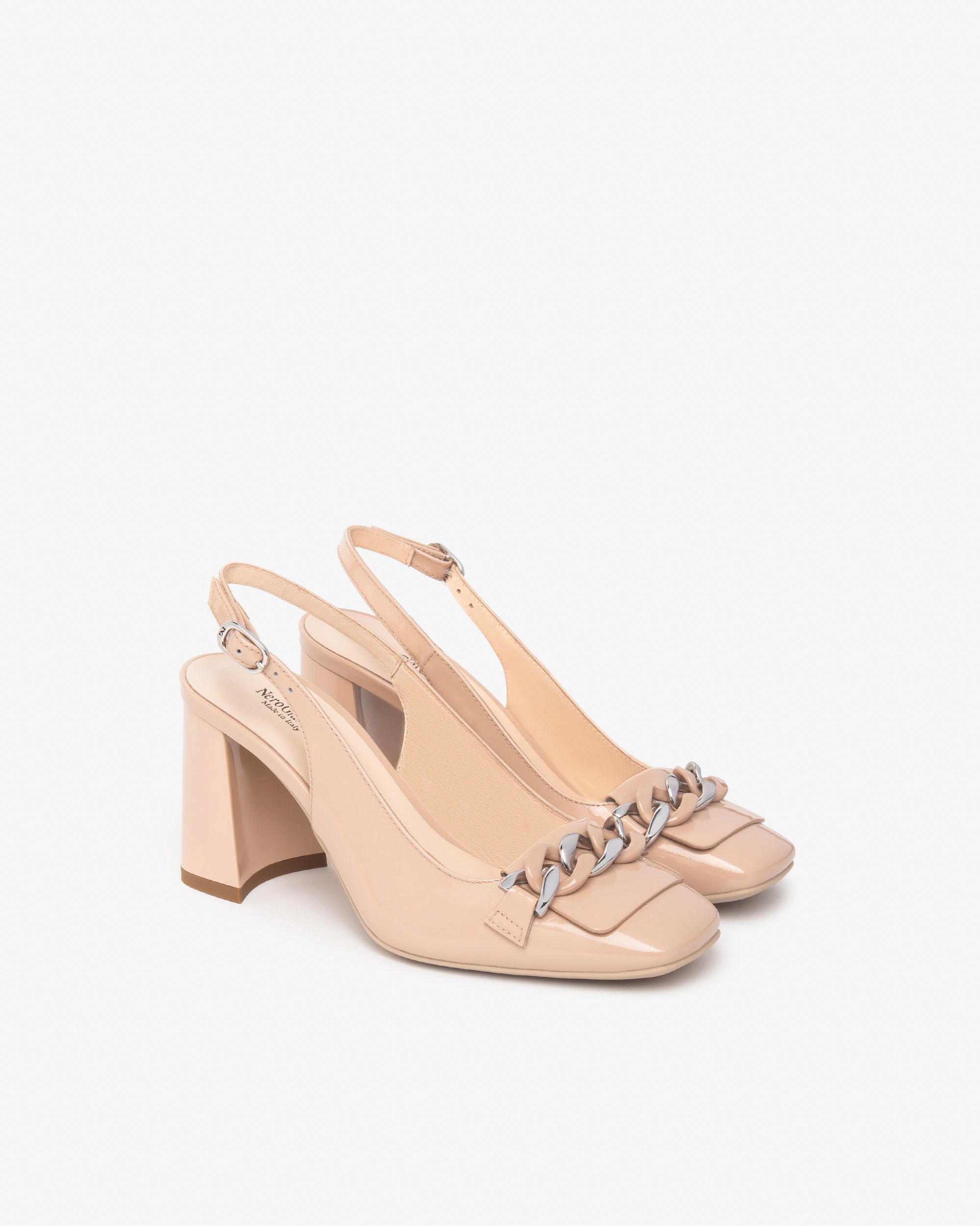  Damen-Pumps aus Lackleder