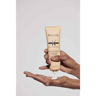 Kérastase Curl Manifesto Crème Jour Fondamentale Anti-Frizz Curls Kosteuttava voide 150 ml 150 ml