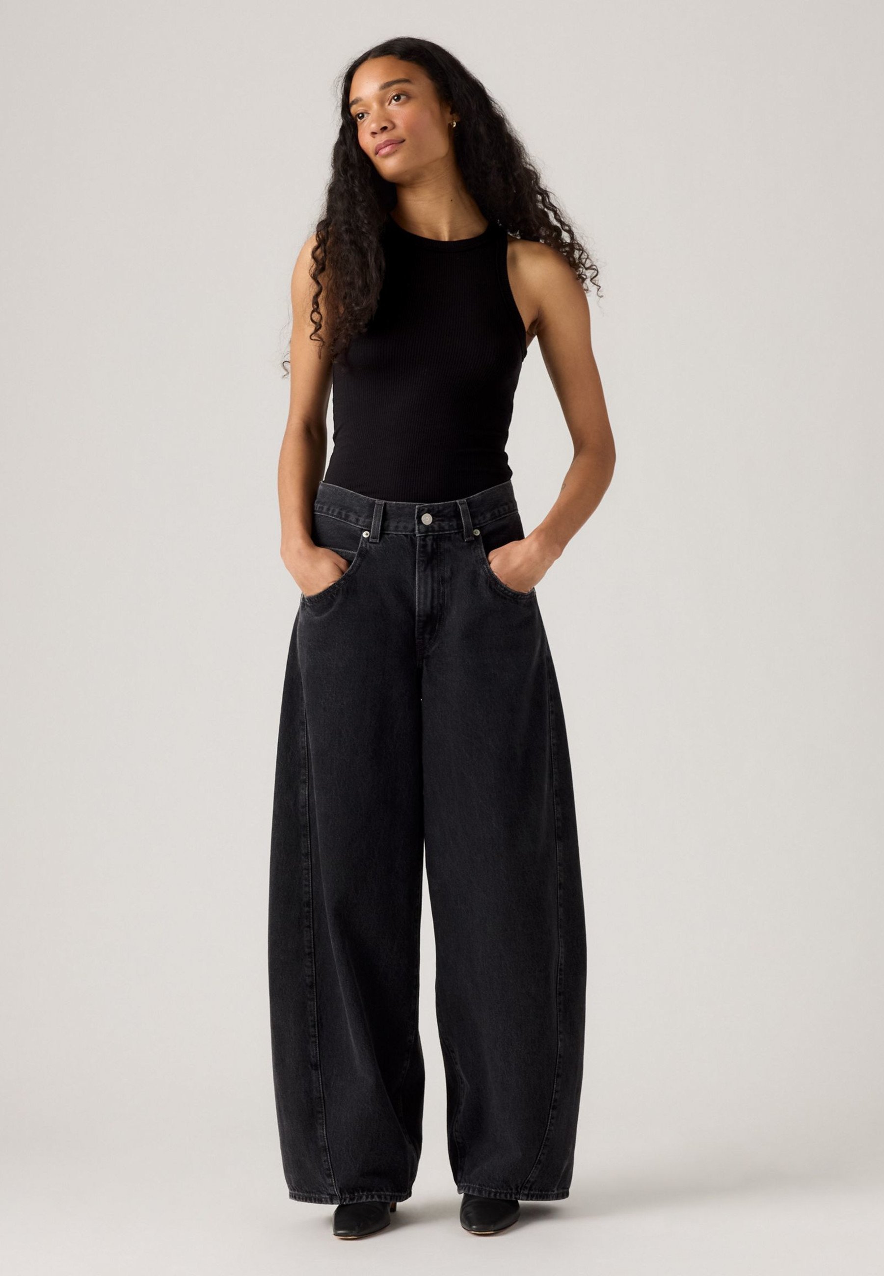 Levi's® SUPER BAGGY BARREL - Džíny Baggy - blue