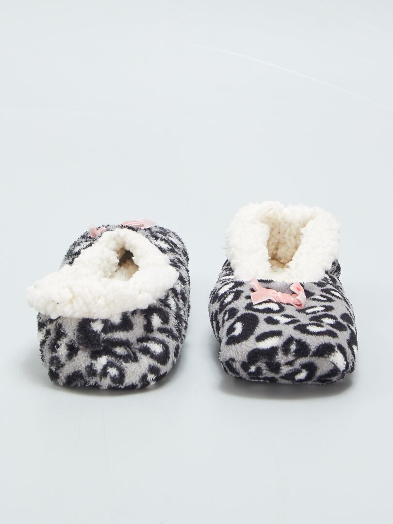 Pantufas de lã com estampa de leopardo - PRETAS