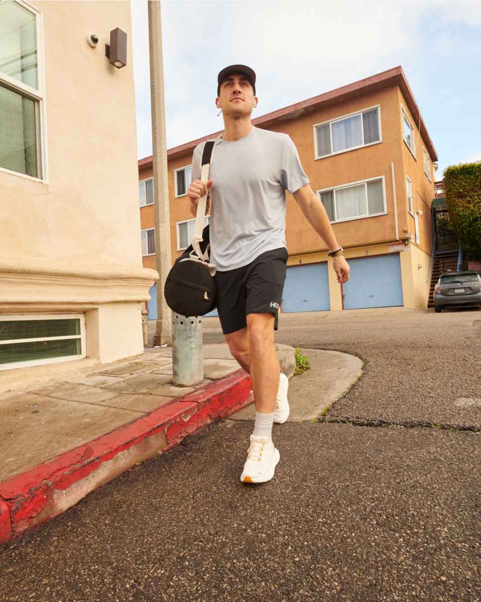 HOKA Camiseta HOKA Essential Gold Htr