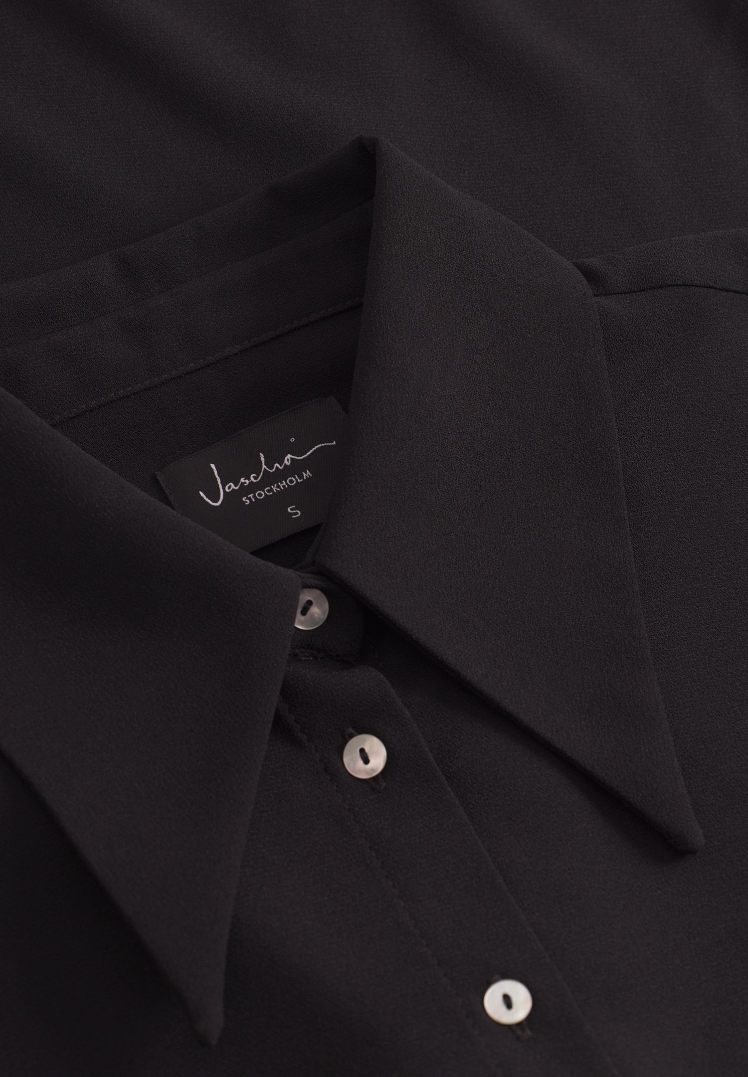 Jascha Stockholm Bluse med knapper - svart
