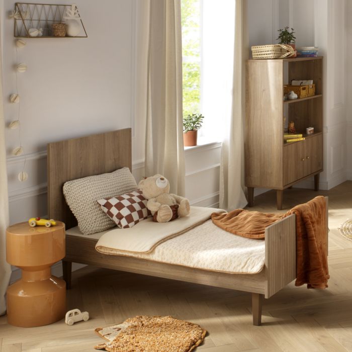 Habitación infantil, cuna convertible y cambiador - MOKKA